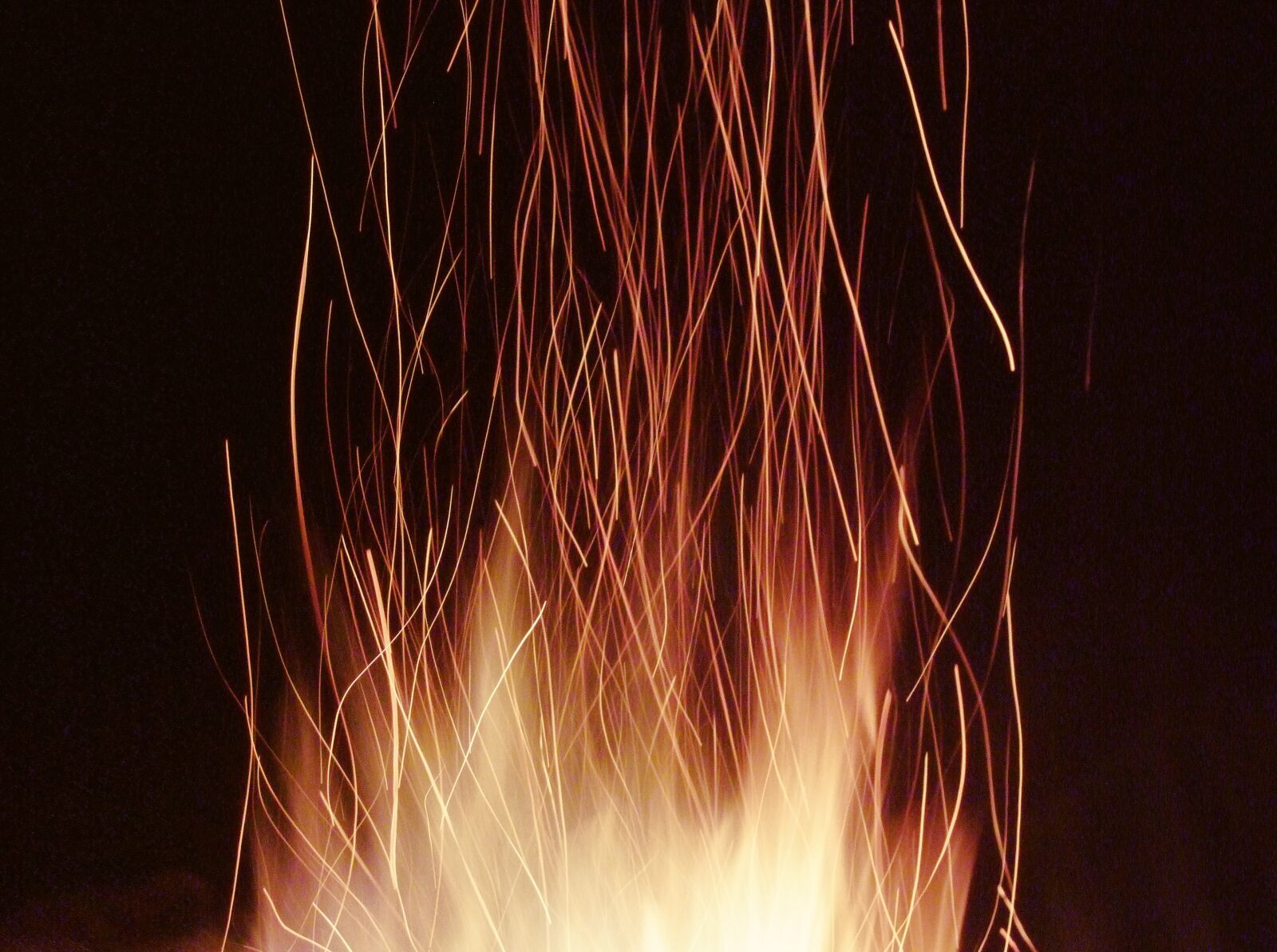 Fujifilm FinePix S100fs sample photo. Fire, sparks, flame photography