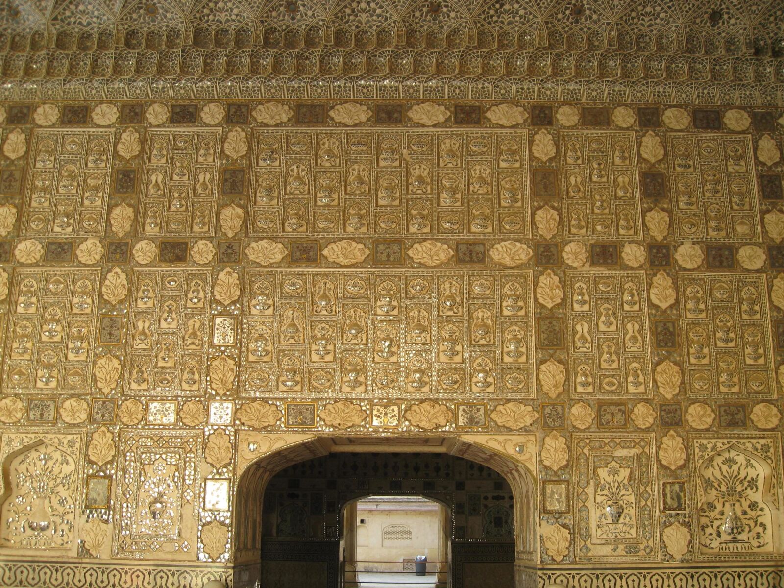 Canon POWERSHOT SD850 IS sample photo. Golden gate, palace, india photography