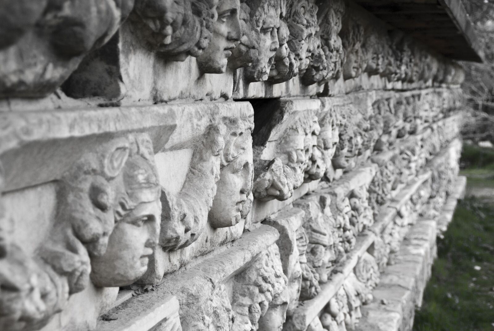Nikon D60 sample photo. Sculpture, ancient, tomb photography