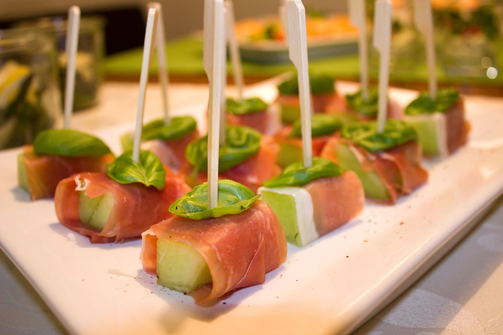 Canon EOS 600D (Rebel EOS T3i / EOS Kiss X5) sample photo. Melon, ham, basil photography