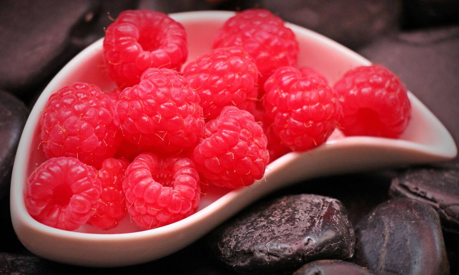 Canon EOS 550D (EOS Rebel T2i / EOS Kiss X4) sample photo. Sweet, fruit, food, delicious photography