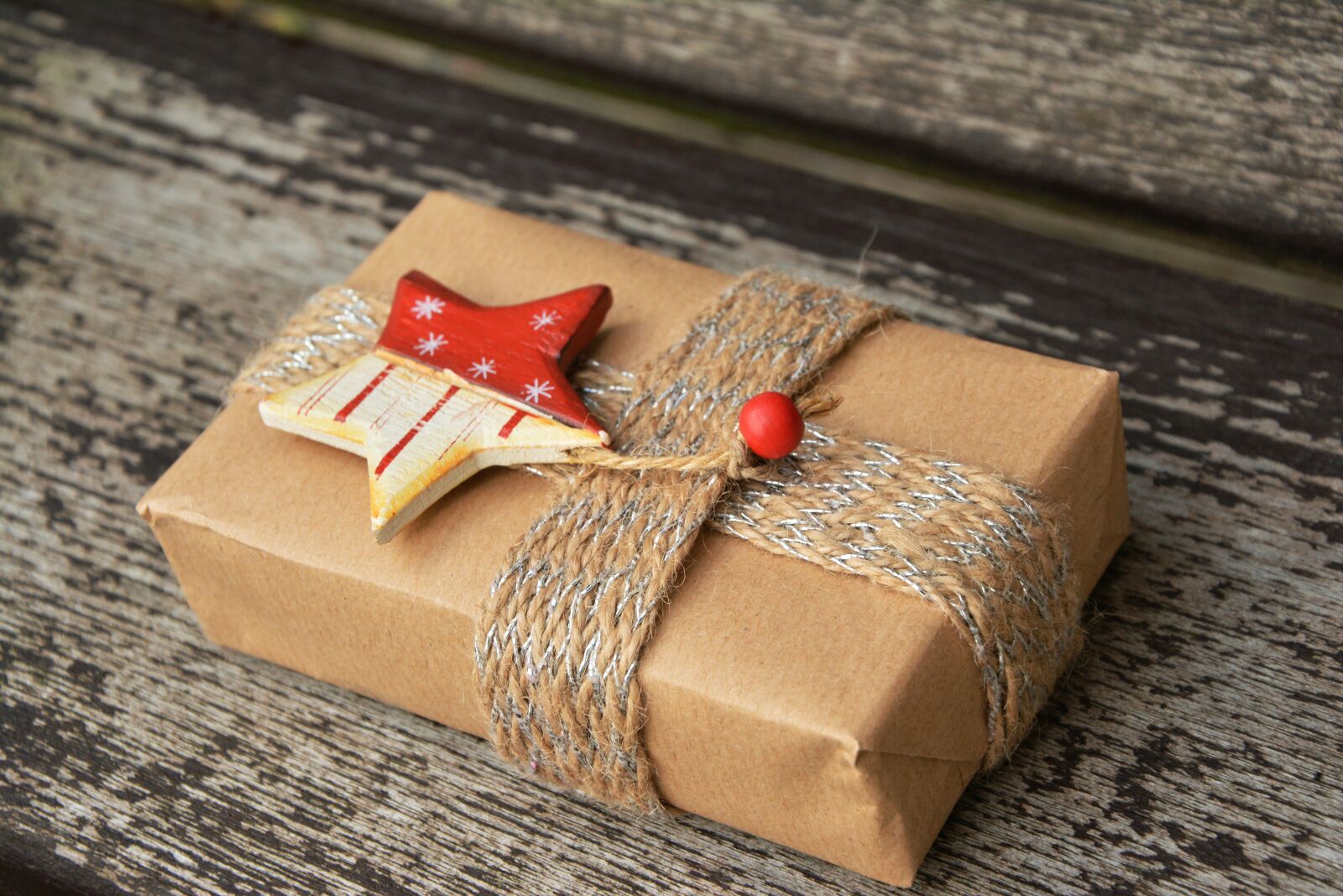 Nikon D5200 sample photo. Gift, gift parcel, christmas photography