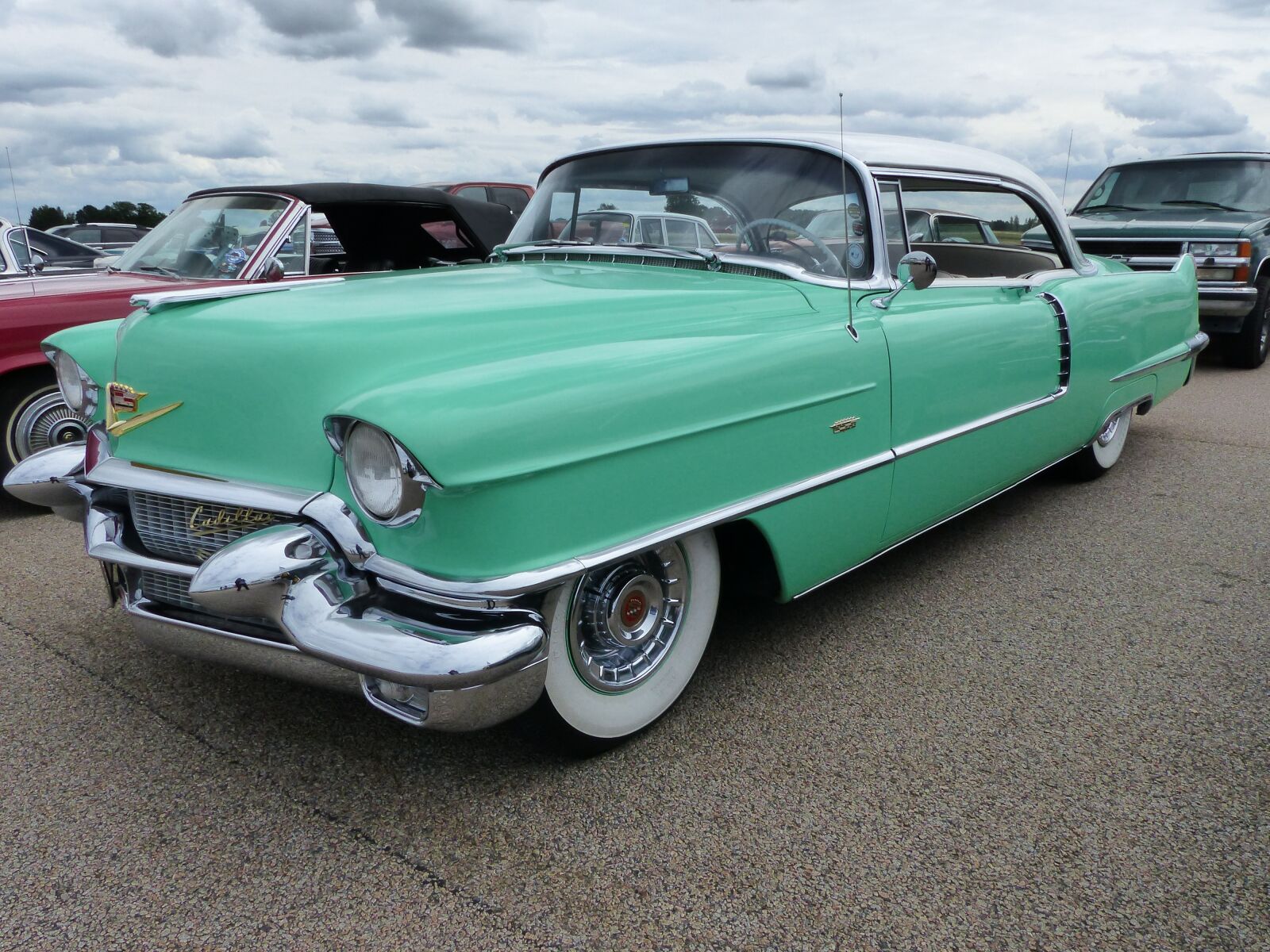 Panasonic Lumix DMC-FZ200 sample photo. Car show, summer, road photography