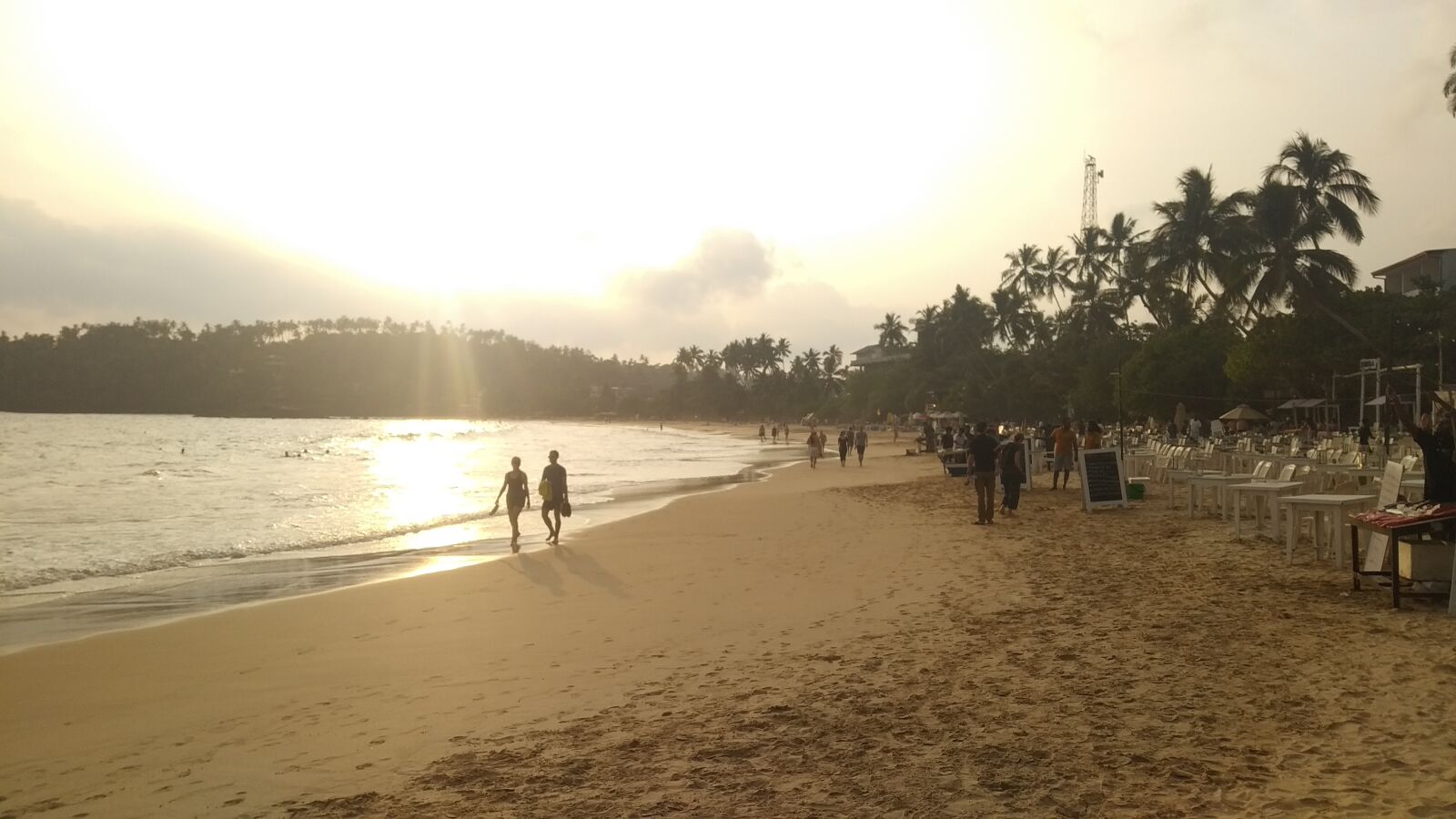 Xiaomi Mi A2 Lite sample photo. Sri lanka, couple, sea photography