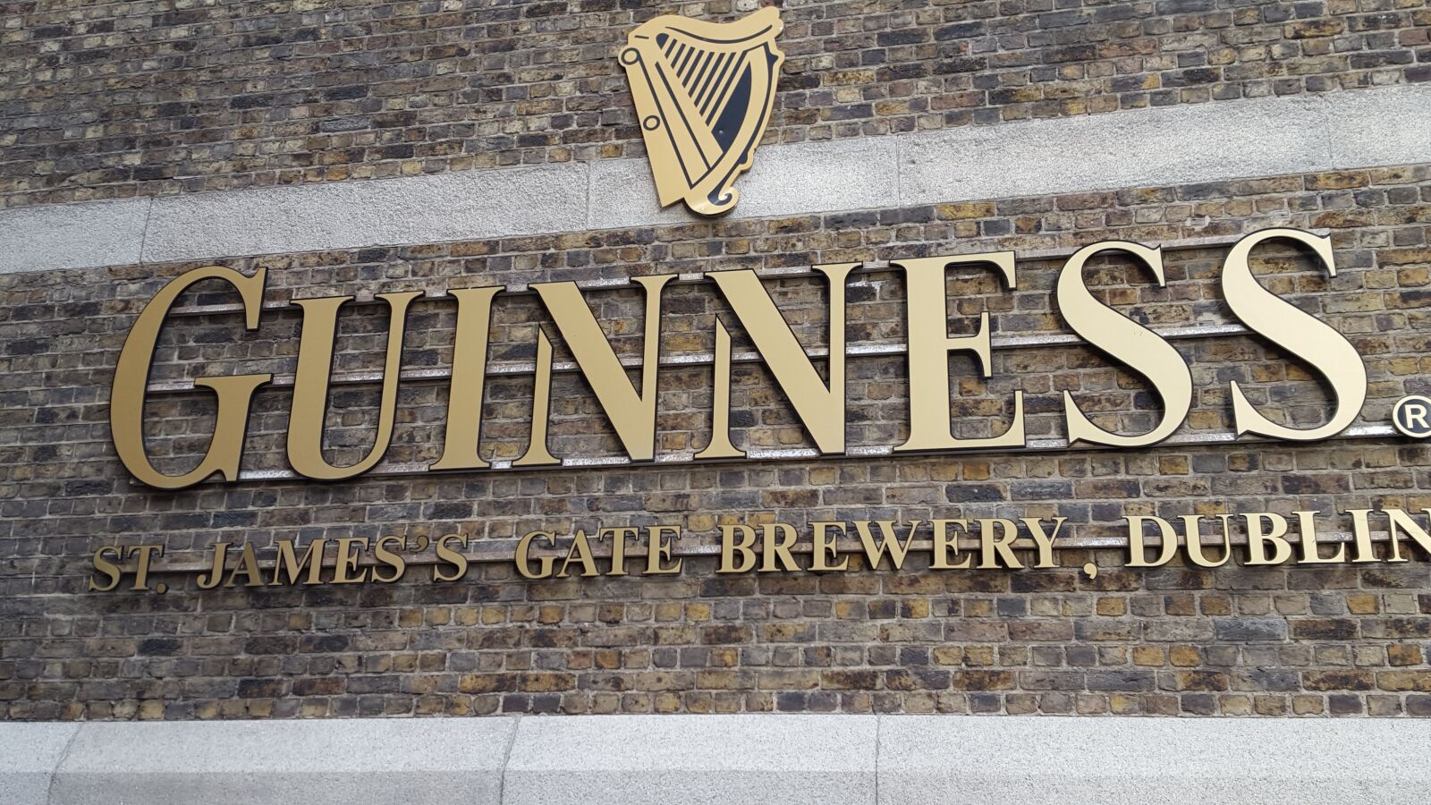 Samsung Galaxy S6 sample photo. Ireland, guinness, stout photography