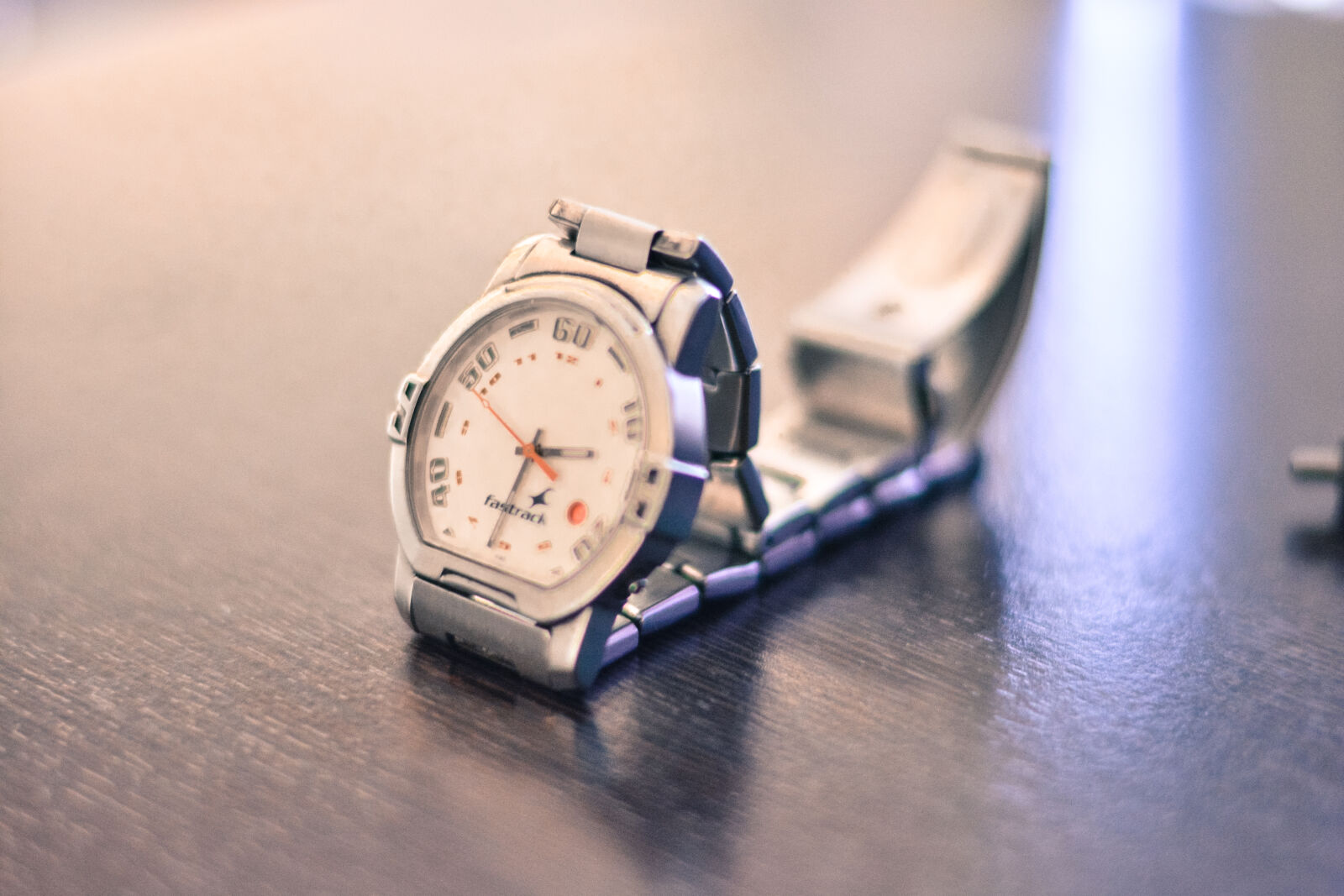 Nikon D5200 + Nikon AF-S Nikkor 50mm F1.8G sample photo. Chronometer, classic, close, up photography