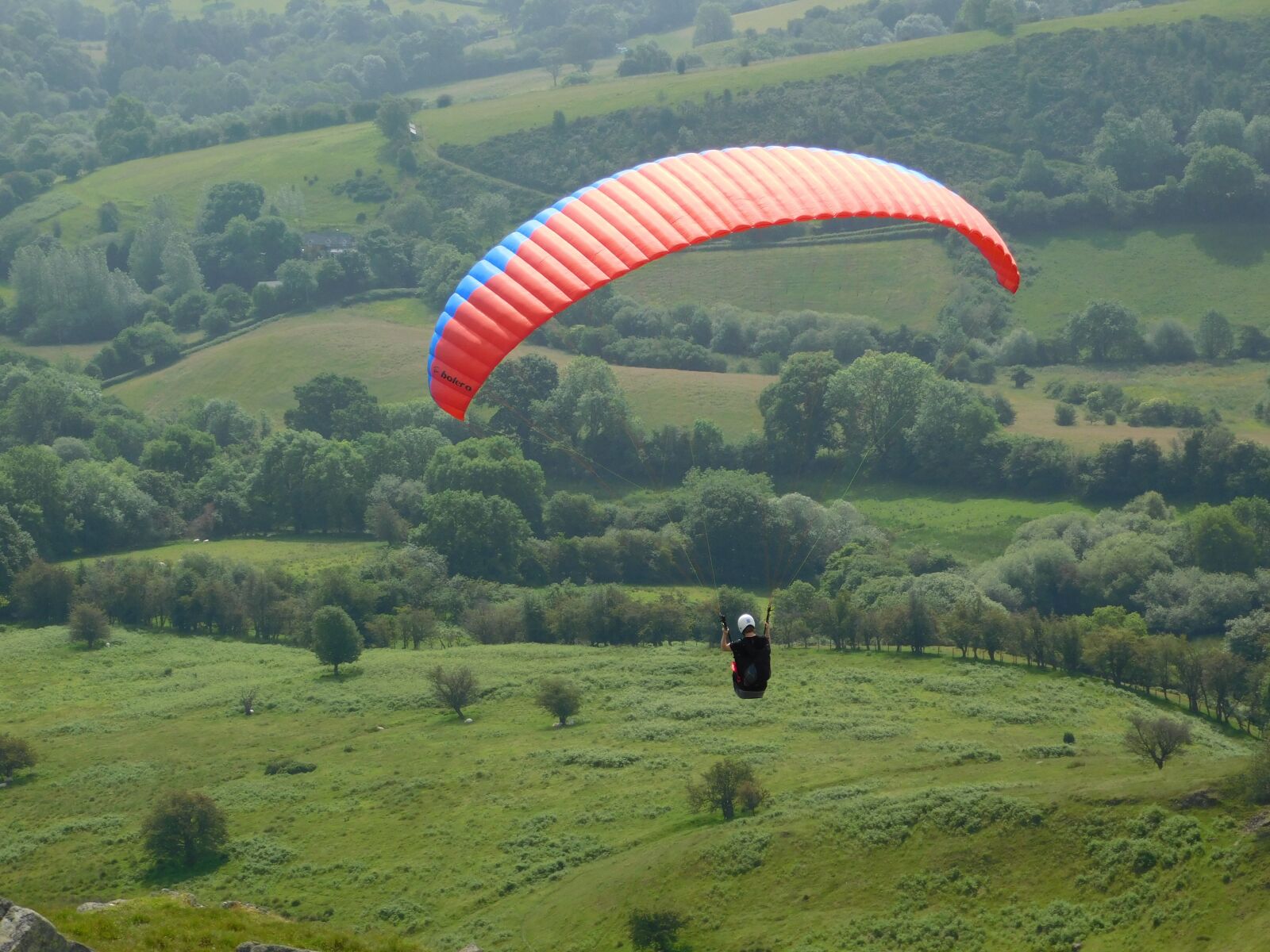 Nikon Coolpix B500 sample photo. Paraglider, uk, flying photography