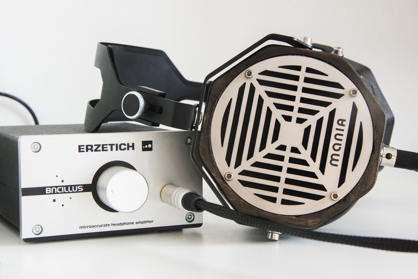 Nikon D7200 sample photo. Headphone amplifier, music, equipment photography
