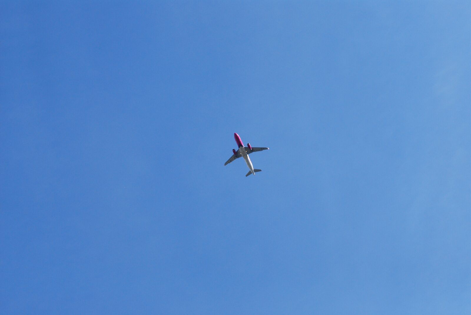 Nikon D60 sample photo. Airplane, sky, travel photography