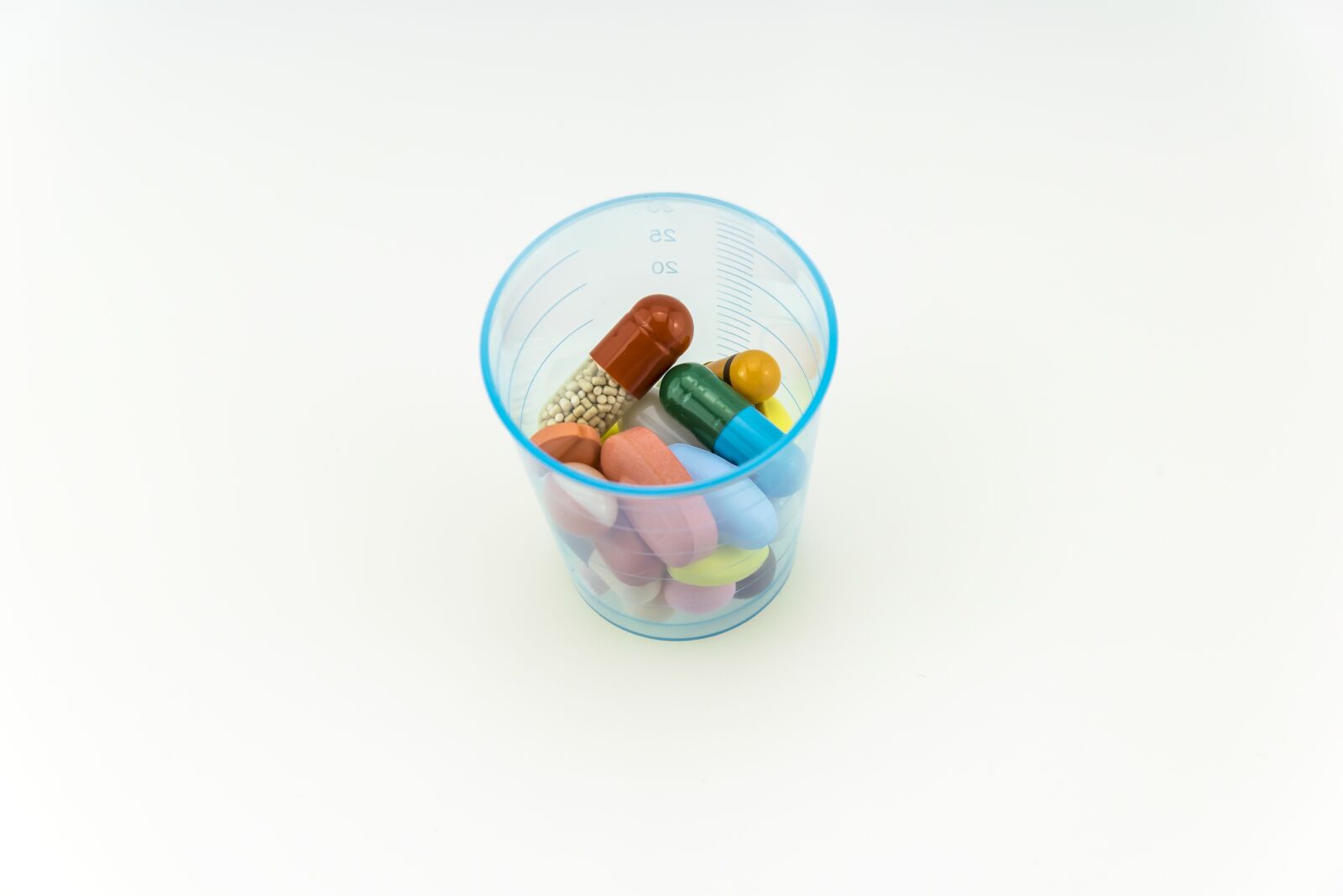 Nikon D5300 sample photo. Medical, pharmacy, capsule photography