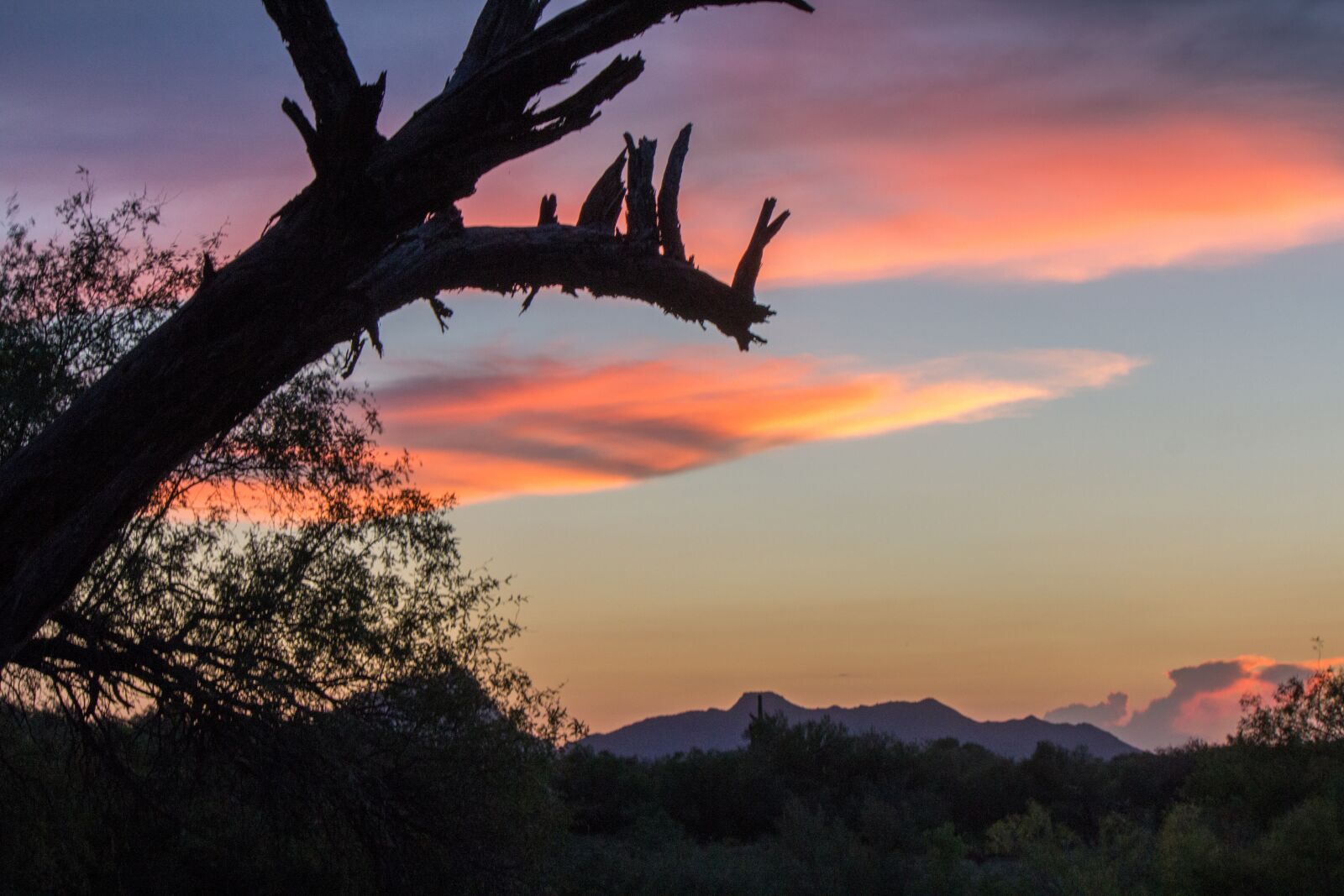 Canon EOS 600D (Rebel EOS T3i / EOS Kiss X5) sample photo. Mountain, sunset, landscape photography