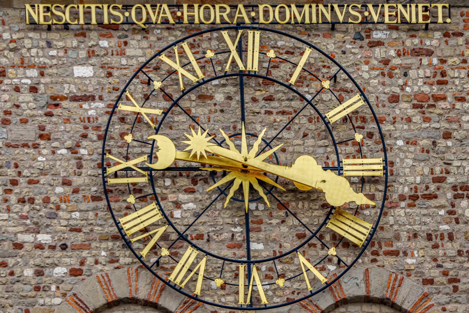 Canon EOS 80D sample photo. Clock, clock tower, trier photography
