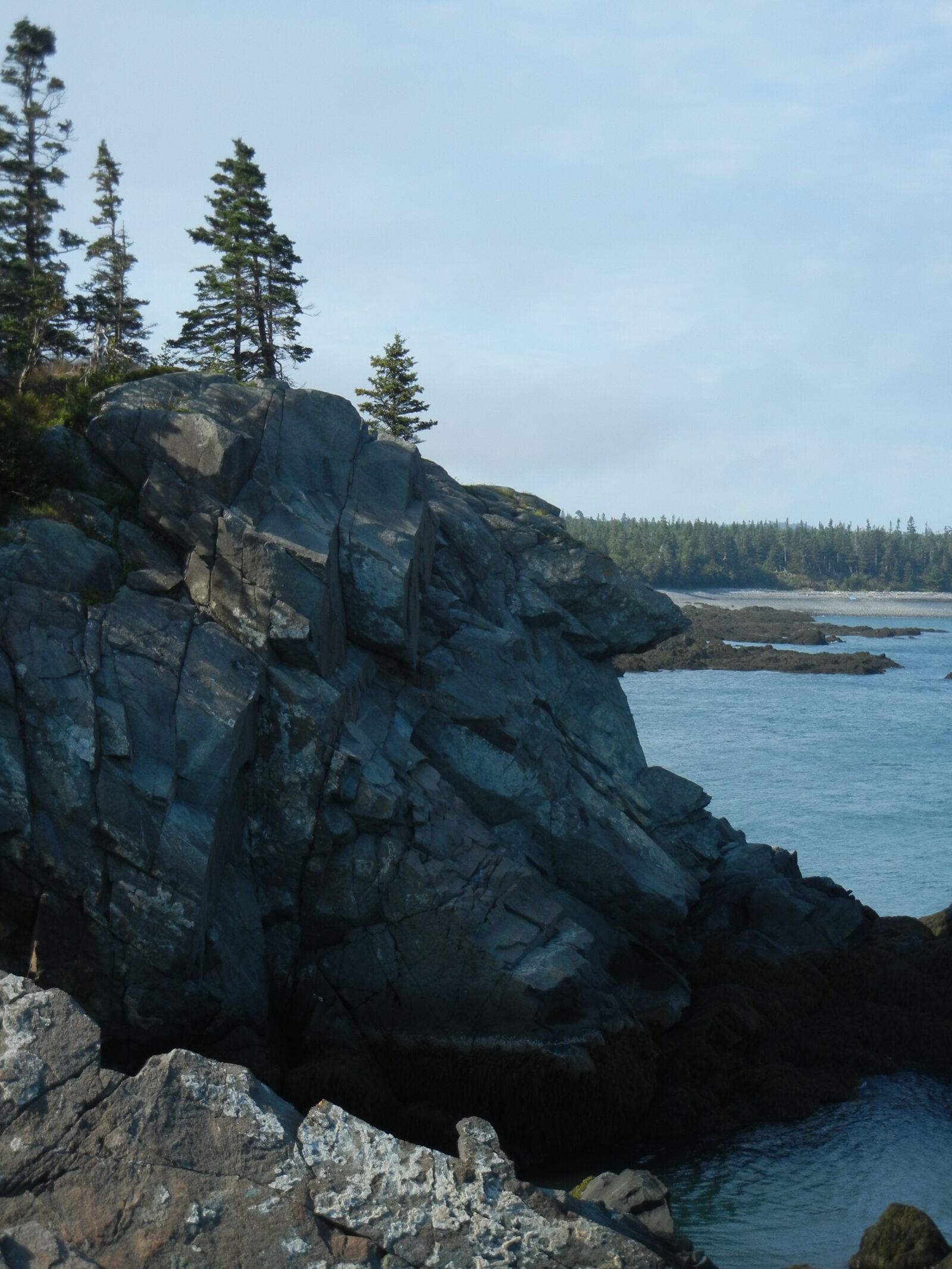 Nikon Coolpix S8100 sample photo. Canada, ocean, rocks photography