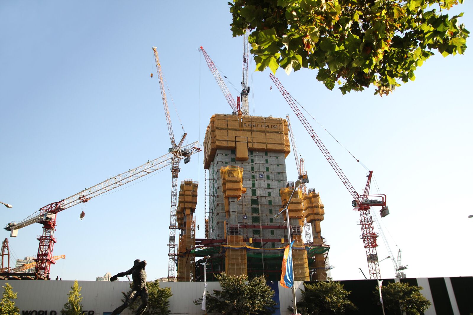 Canon EOS 60D sample photo. Construction, building, corporation photography