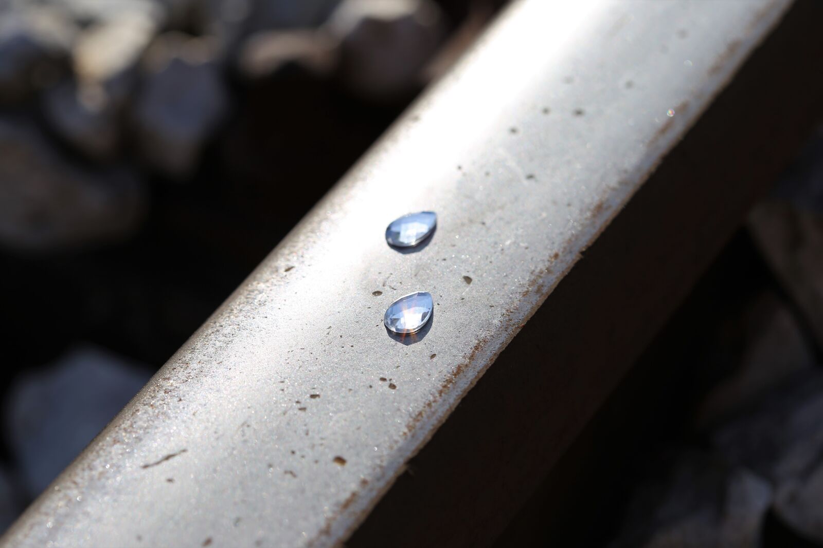 Canon EOS 6D + Canon EF 100mm F2.8 Macro USM sample photo. Frozen tears on railway photography