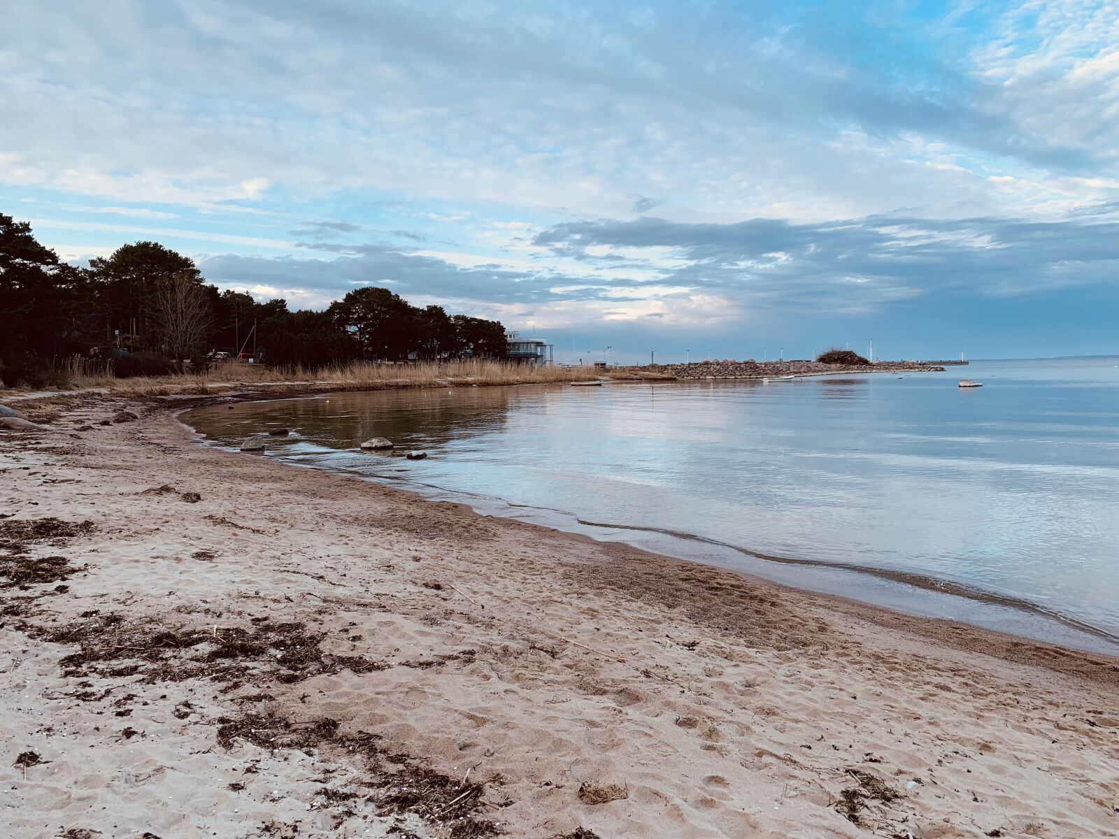 Apple iPhone XS sample photo. Seaside, water, rock photography