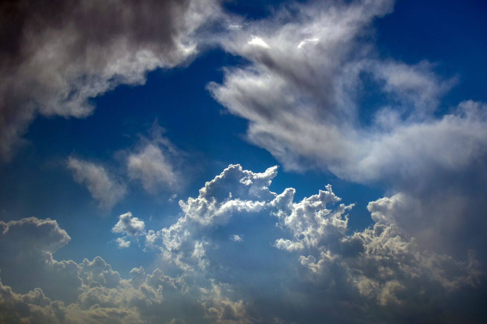 Nikon D3300 sample photo. Clouds, dramatic, sky photography