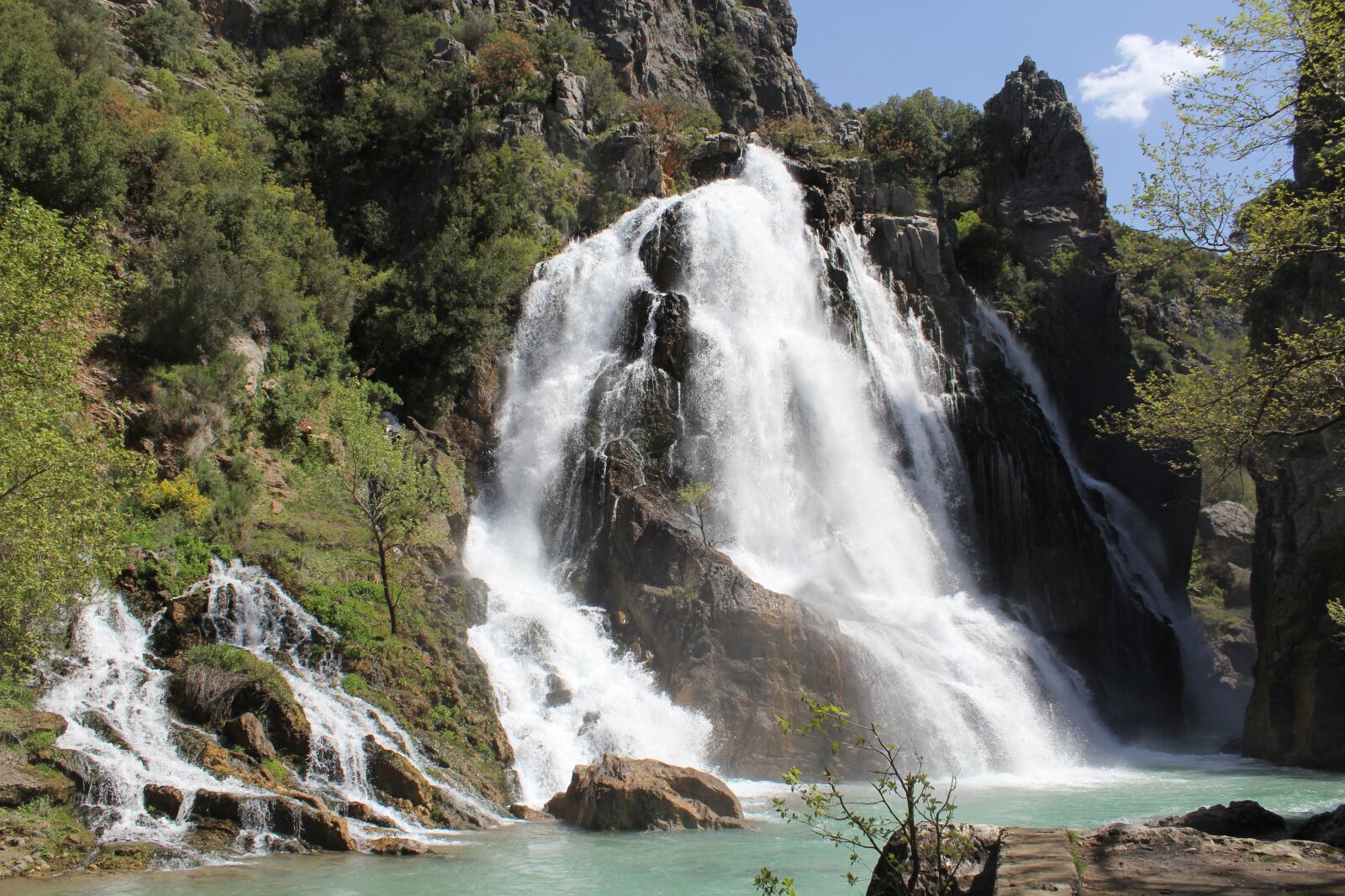 Canon EOS 600D (Rebel EOS T3i / EOS Kiss X5) sample photo. Waterfall, nature, landscape photography