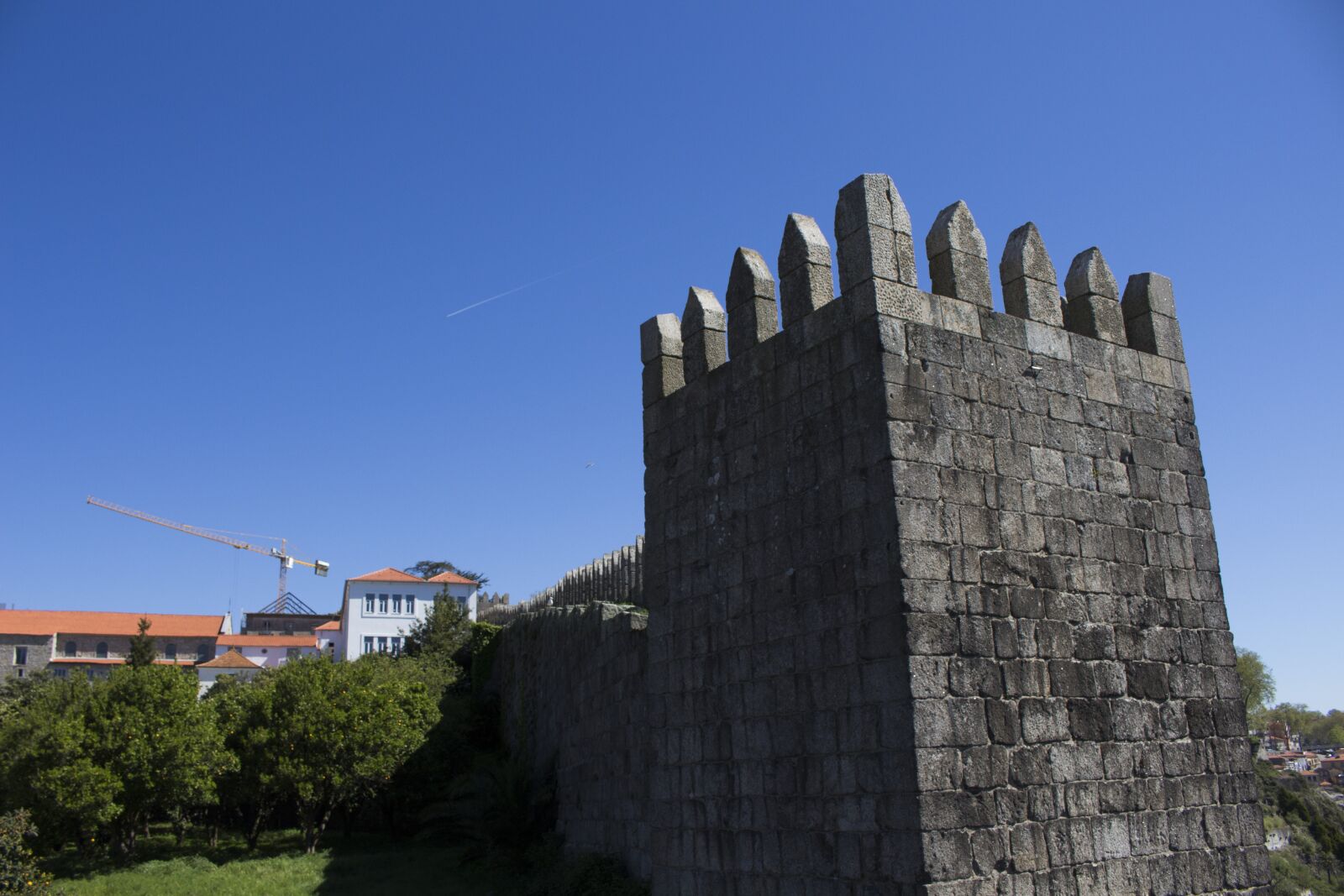 Canon EOS 700D (EOS Rebel T5i / EOS Kiss X7i) sample photo. Castle, wall, architecture photography