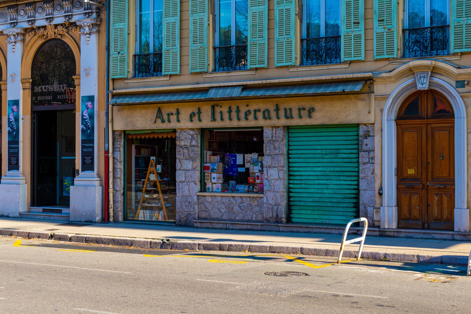 Nikon D5600 sample photo. Street, old, nice photography