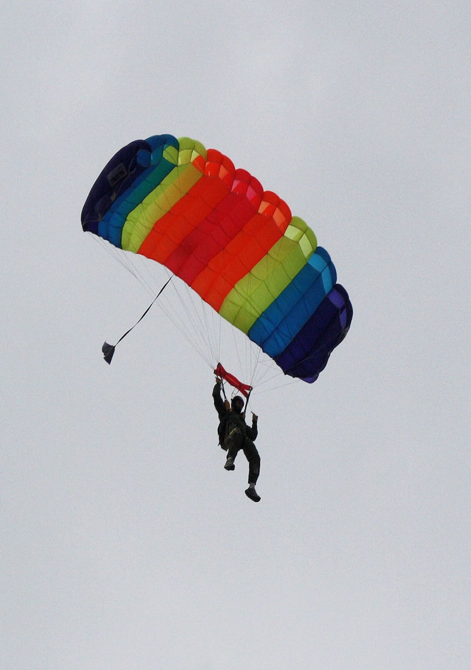 Canon EOS 1000D (EOS Digital Rebel XS / EOS Kiss F) sample photo. Parachute, skydiving, jump photography