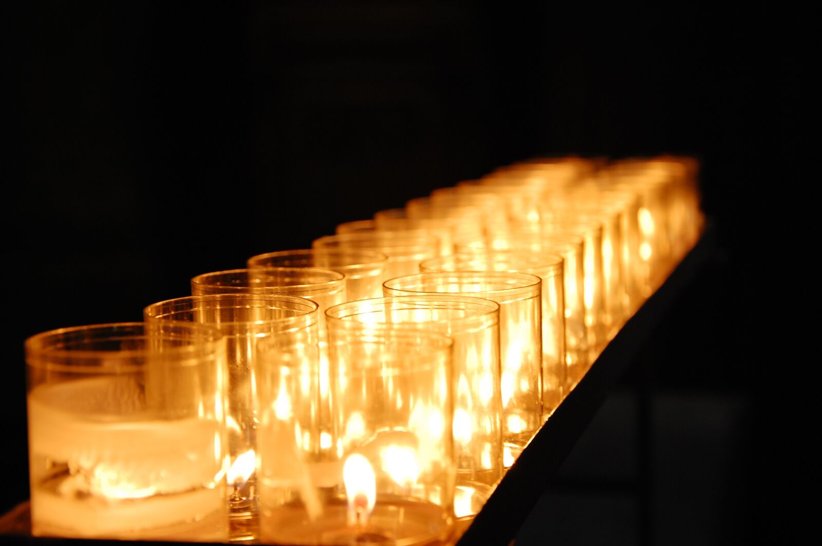 Nikon D40 sample photo. Candles, light, church photography