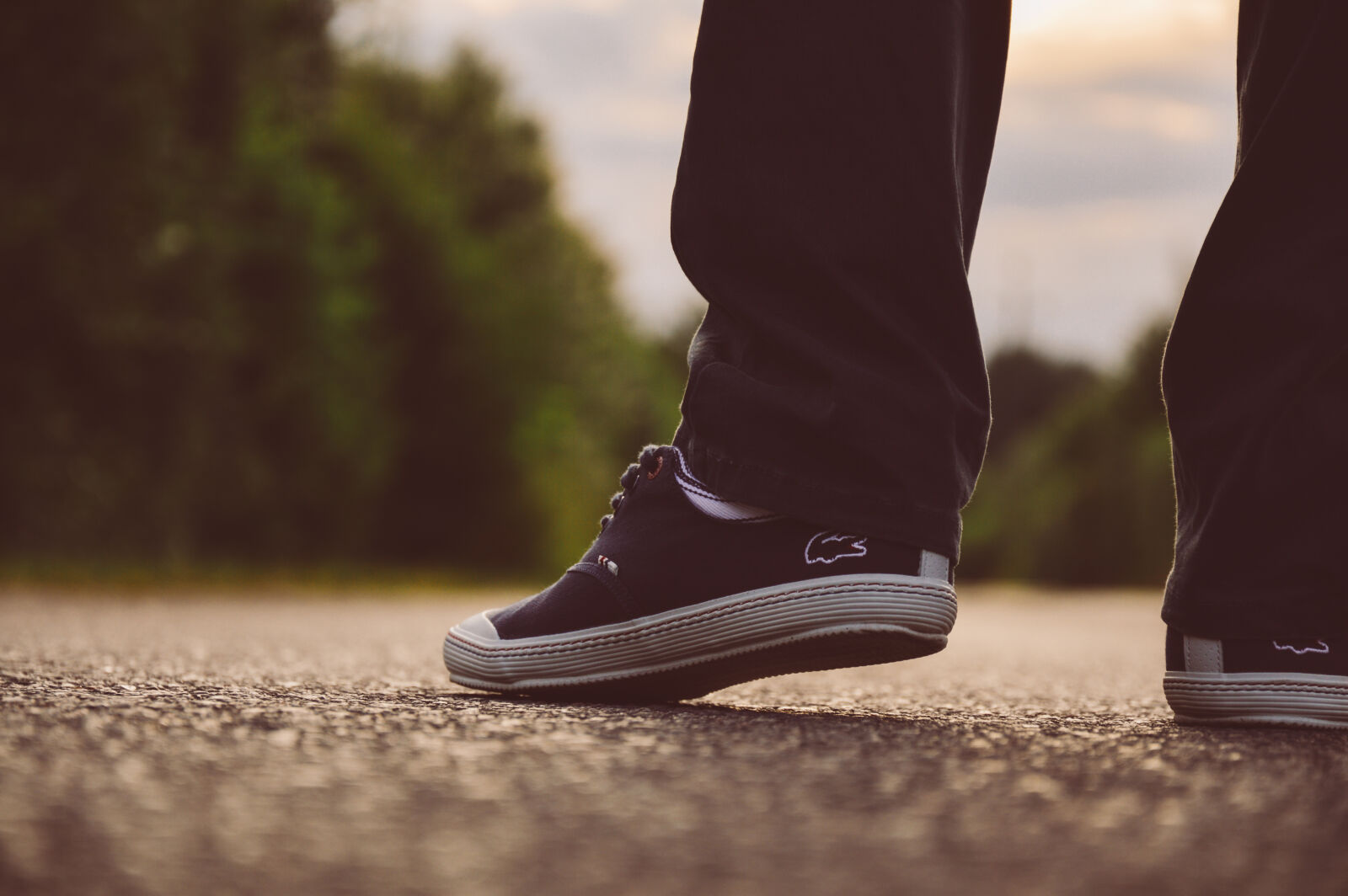 Nikon D3200 sample photo. Street, shoes, feet, standing photography