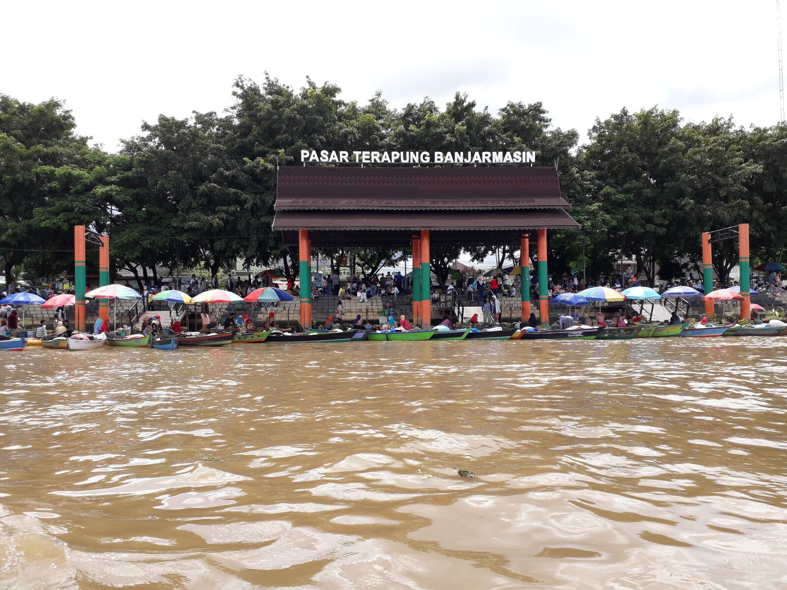 Samsung Galaxy J4 sample photo. The floating market, market photography