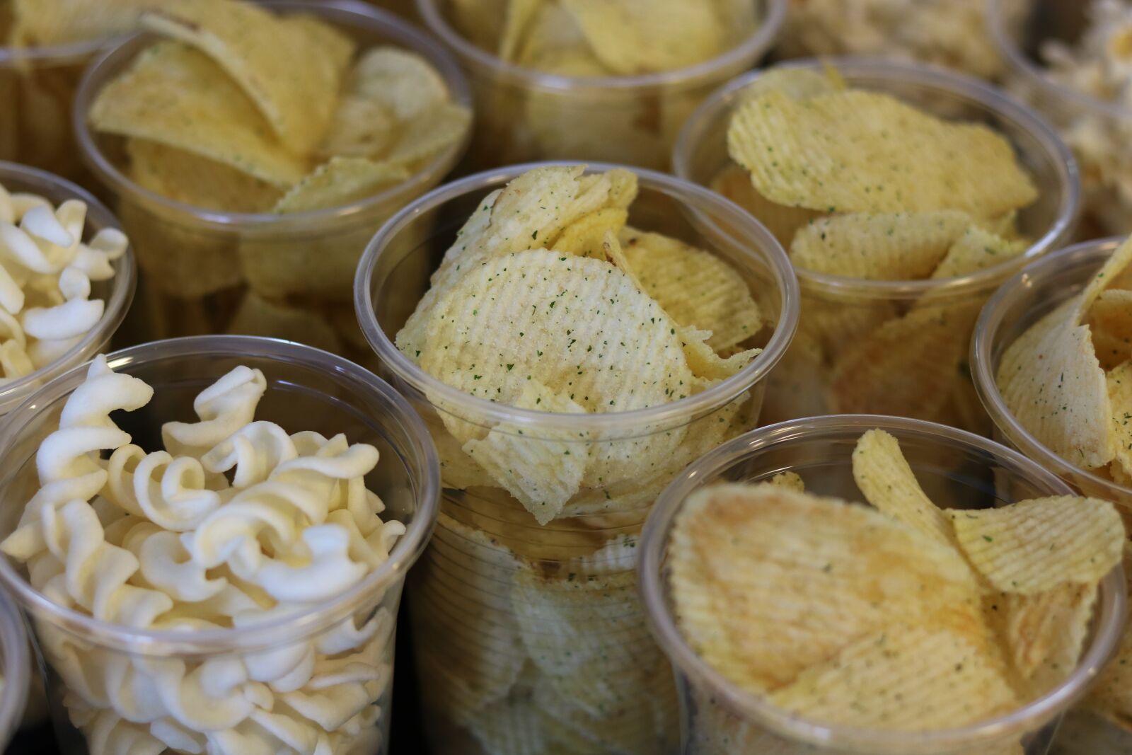 Canon EOS 750D (EOS Rebel T6i / EOS Kiss X8i) sample photo. Chips, snack, food photography