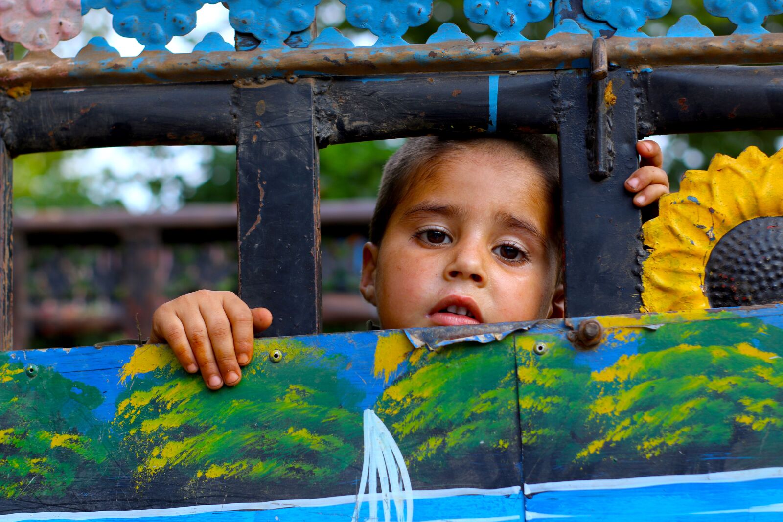 Canon EOS 70D sample photo. Curious kid, thinking child photography