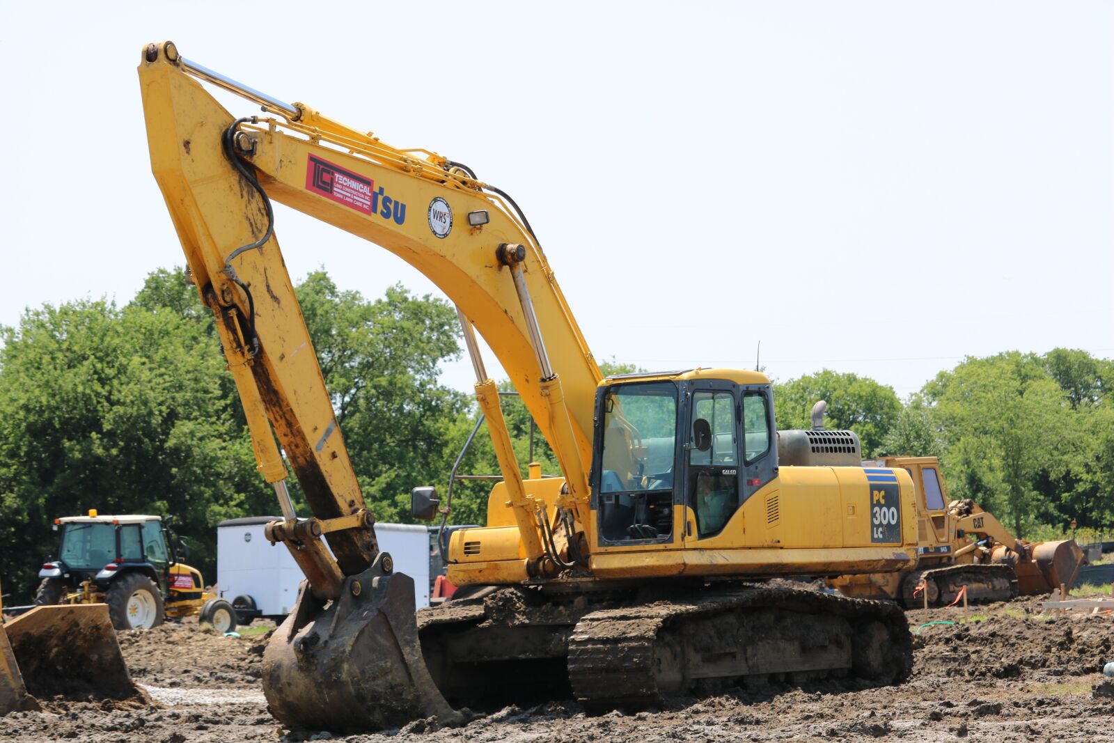Canon EOS 750D (EOS Rebel T6i / EOS Kiss X8i) sample photo. Construction, excavator, tractor photography