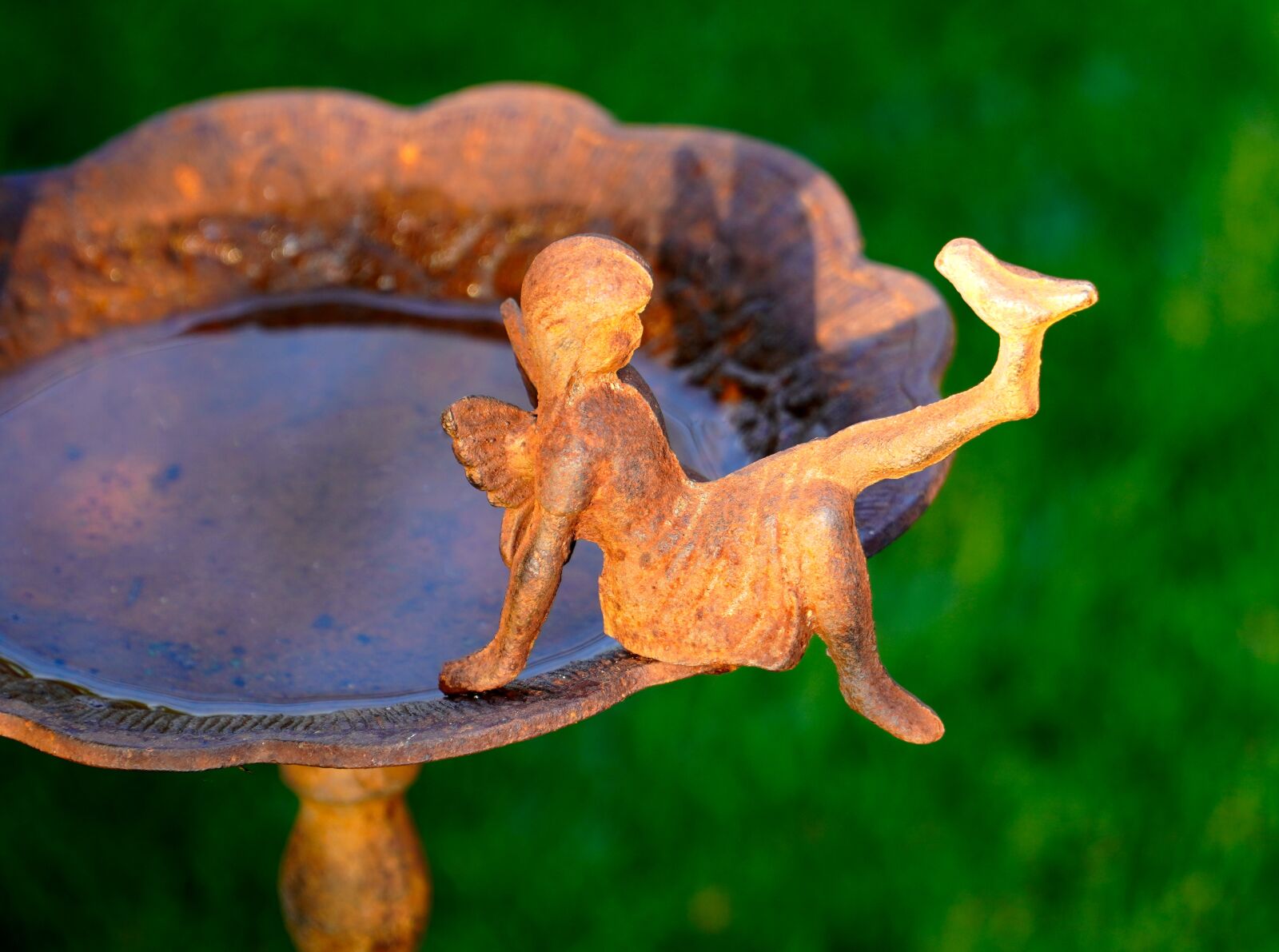 Sony E PZ 18-105mm F4 G OSS sample photo. Figure, sculpture, mermaid photography