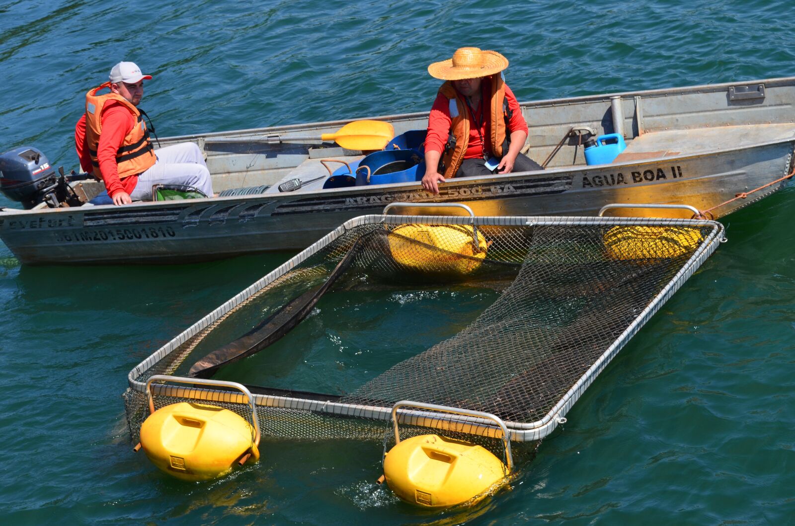 Nikon D5100 sample photo. Rio, agua, boat photography