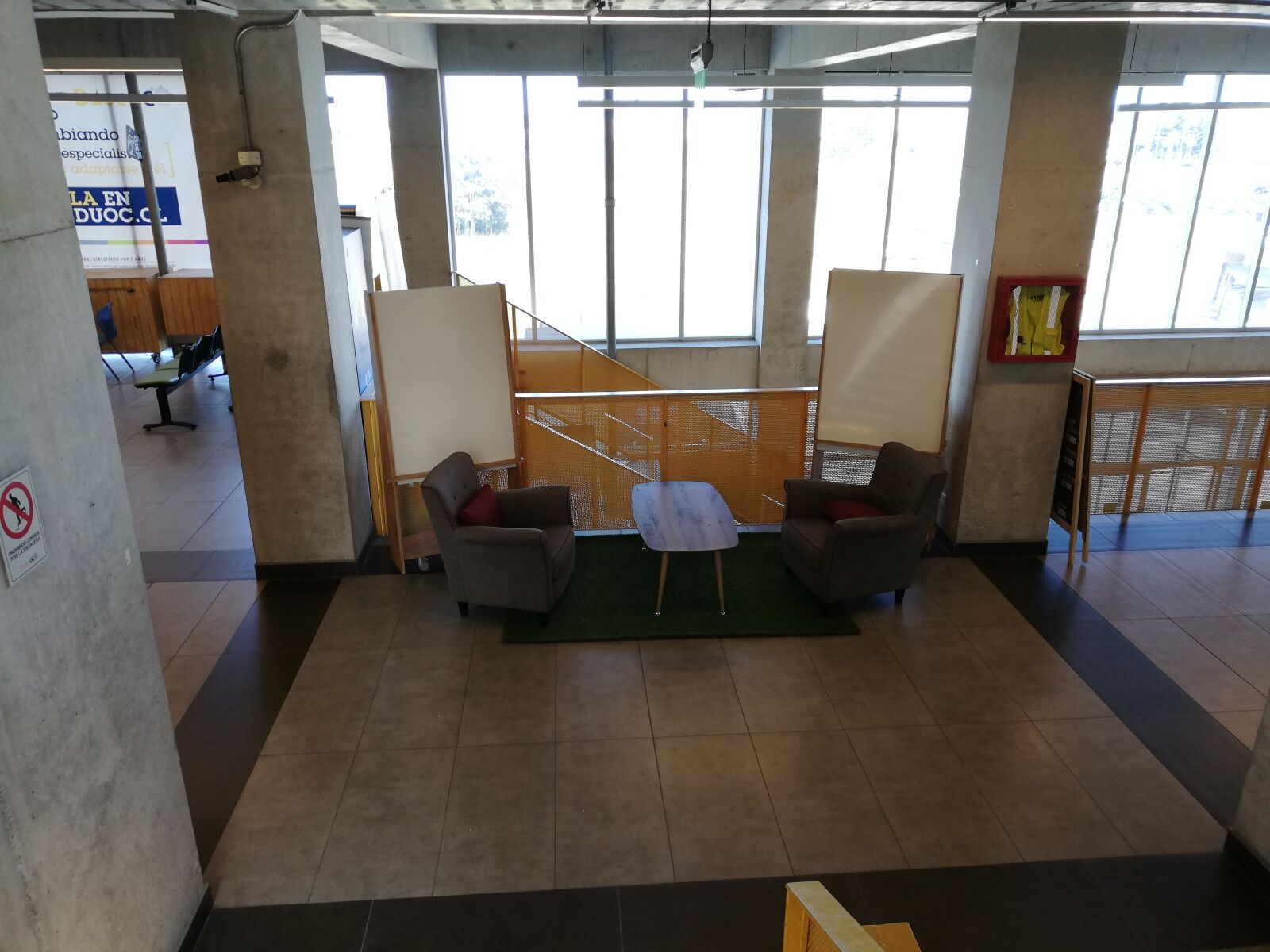 HUAWEI P20 lite sample photo. Interior design, fuorniture, meeting photography