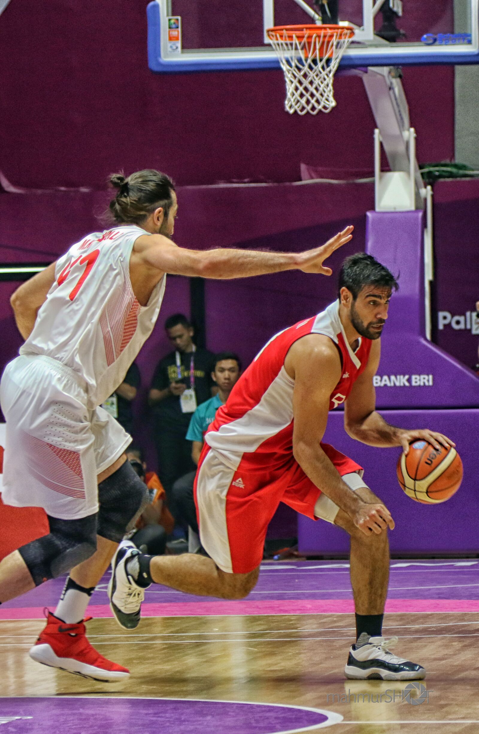 Canon EOS 7D Mark II sample photo. Basketball, sport, player photography