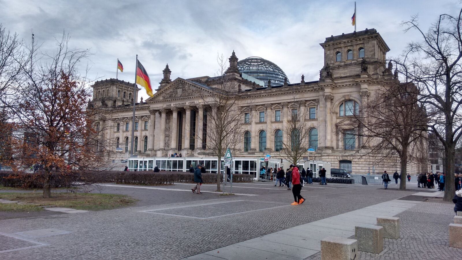 Motorola Moto G (2nd Gen) sample photo. Chancellery, berlin, tourism photography