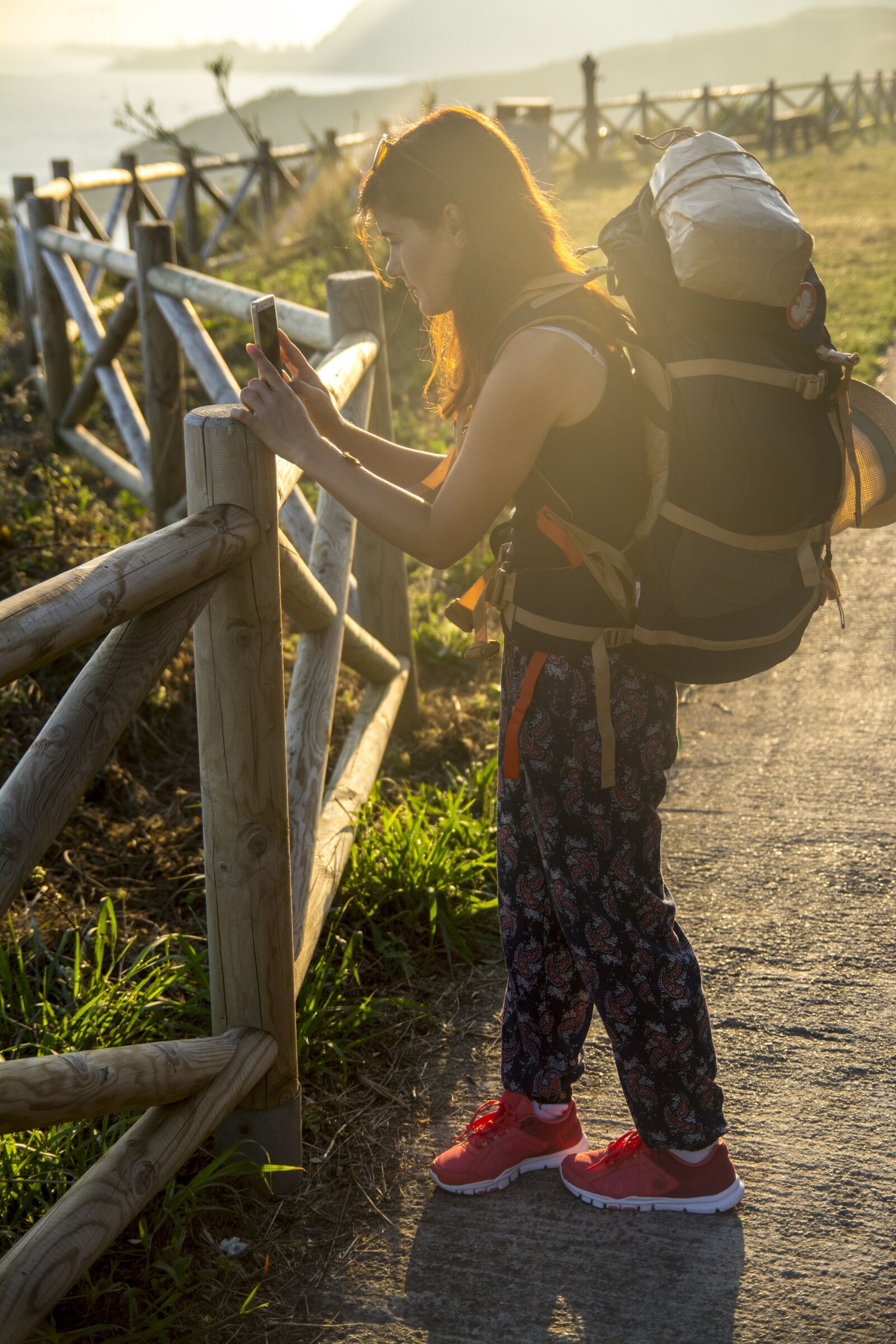 Nikon D7100 sample photo. Tourist, woman, backpack photography