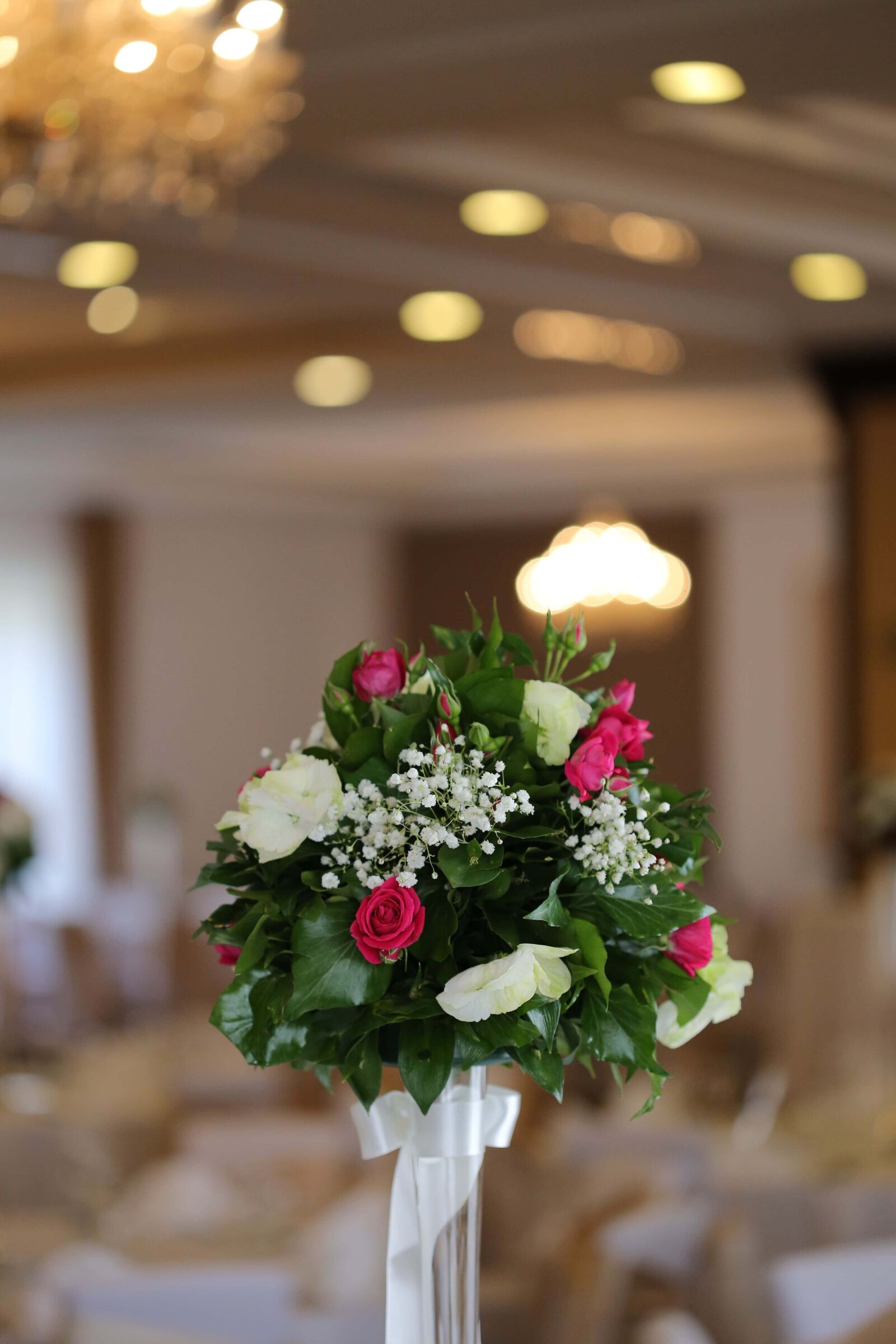 Canon EF 100mm F2.8 Macro USM sample photo. Wedding bouquet, arrangement, interior photography