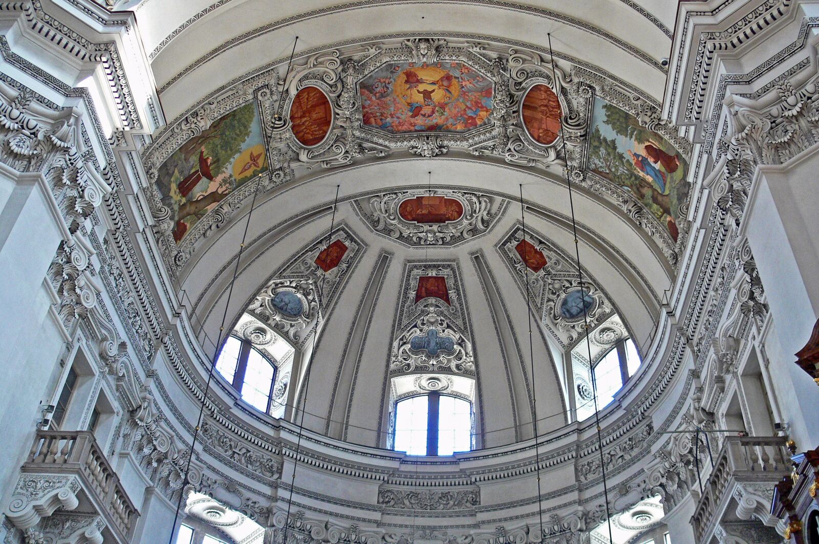 Panasonic DMC-FZ30 sample photo. Salzburg, dom, vault photography