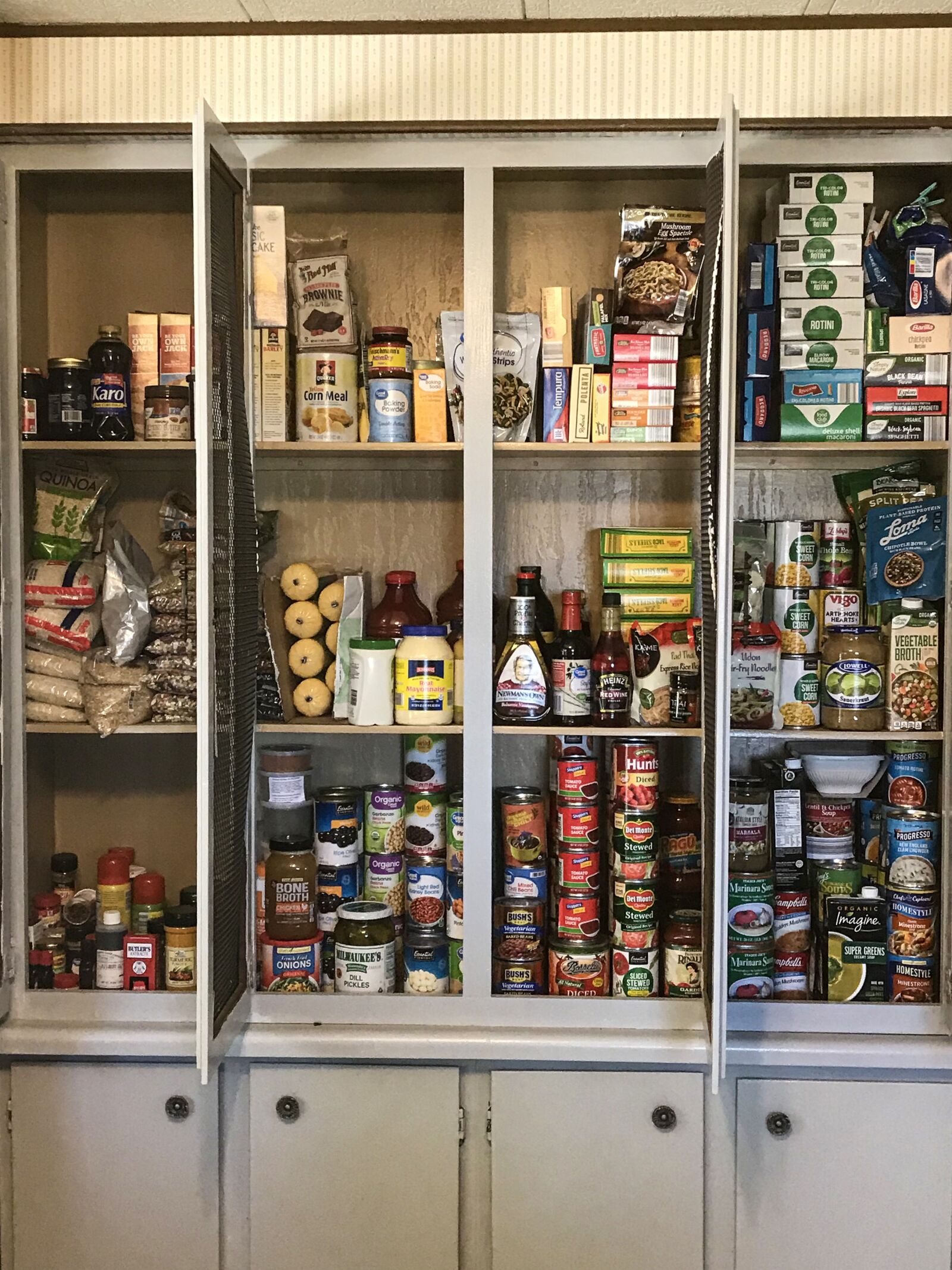 iPhone 7 back camera 3.99mm f/1.8 sample photo. Pantry, canned goods, food photography