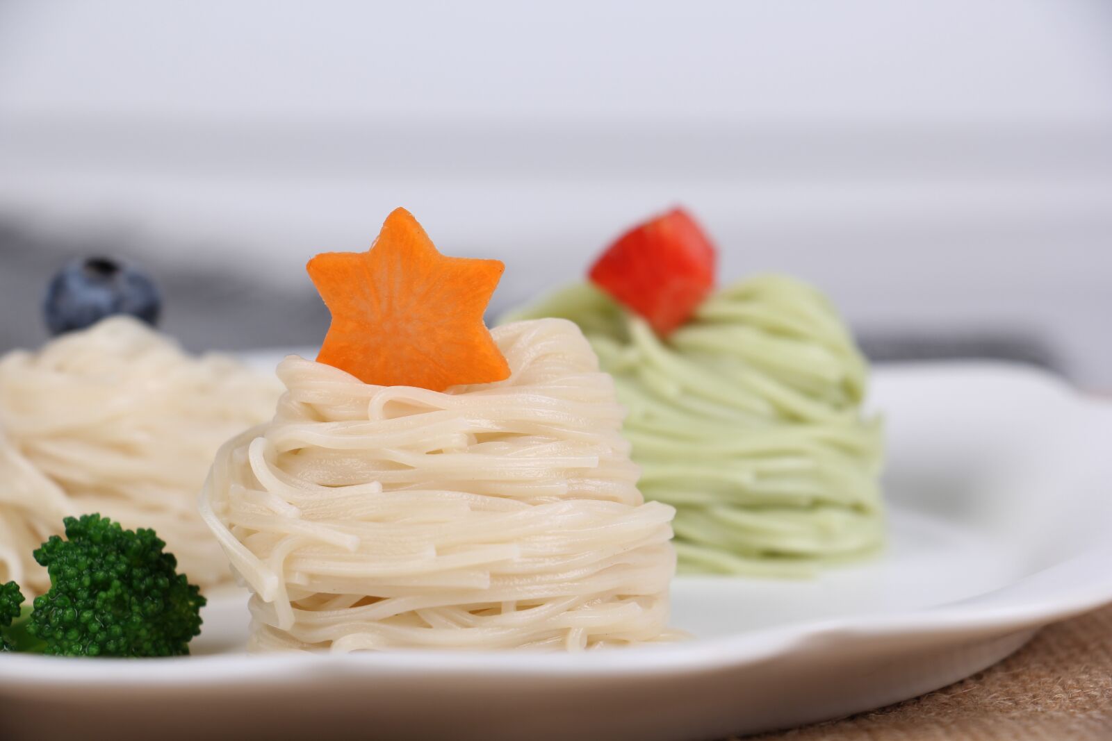Canon EOS 60D sample photo. Noodles, gourmet, pasta photography