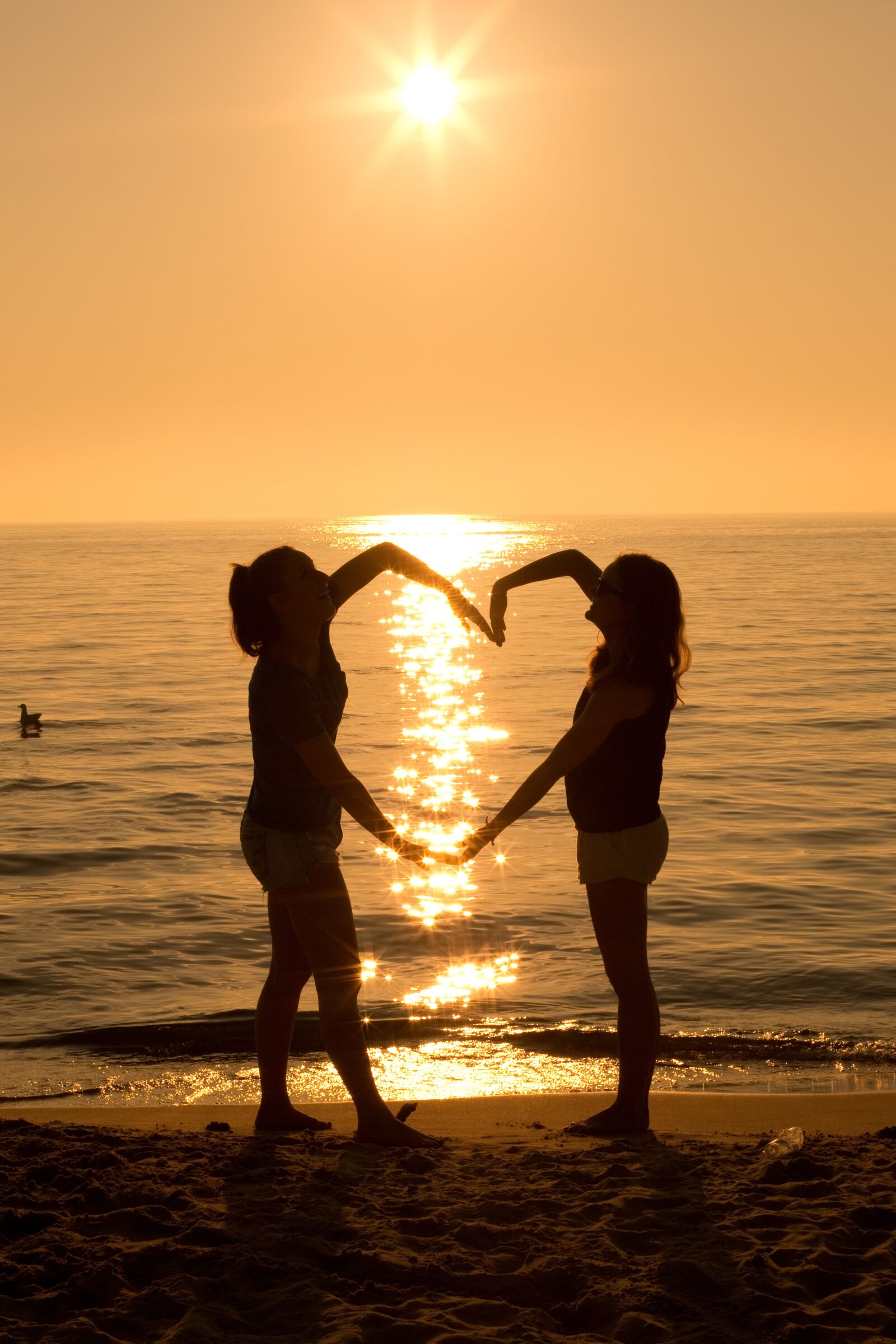 Canon EOS 5D Mark III sample photo. Sunset, silhouette, heart photography