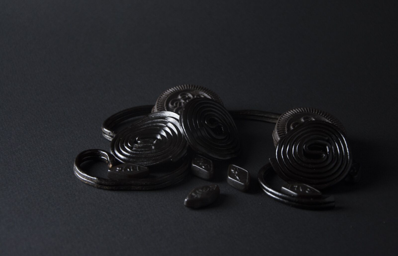 Nikon D5200 sample photo. Background, close up, candy photography