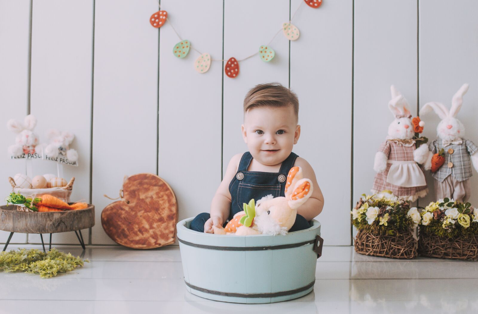 Canon EOS 6D + Canon EF 50mm F1.4 USM sample photo. Easter, child, baby photography