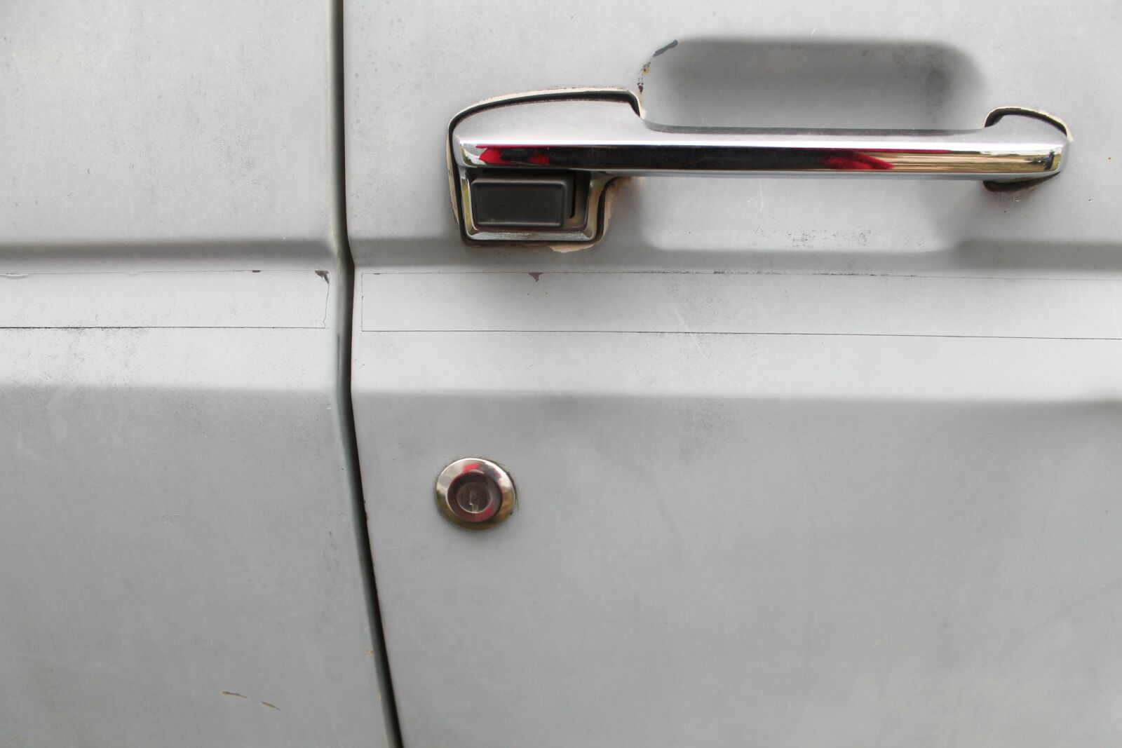 Canon EOS 1100D (EOS Rebel T3 / EOS Kiss X50) sample photo. Handle, truck, old truck photography