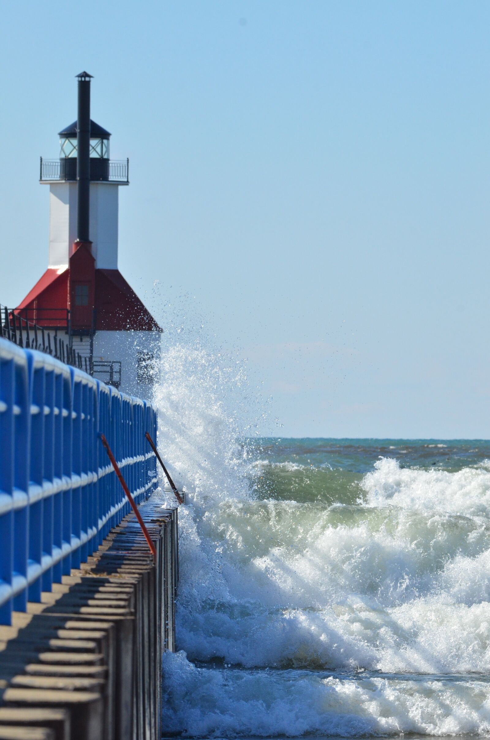 Nikon D7000 sample photo. Wave, lighthouse, water photography