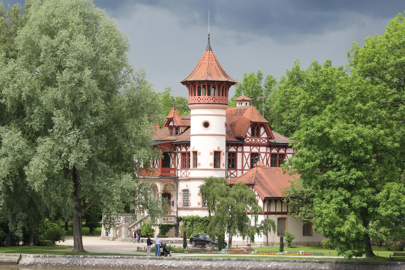 Canon EF 70-300mm F4-5.6 IS USM sample photo. Haus am see, house photography