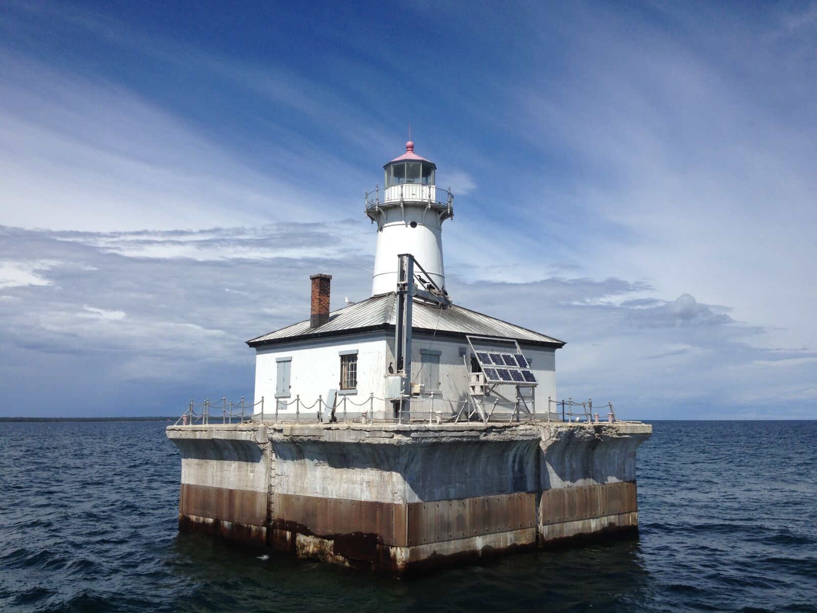 iPhone 4S back camera 4.28mm f/2.4 sample photo. Lighthouse, water, sky photography