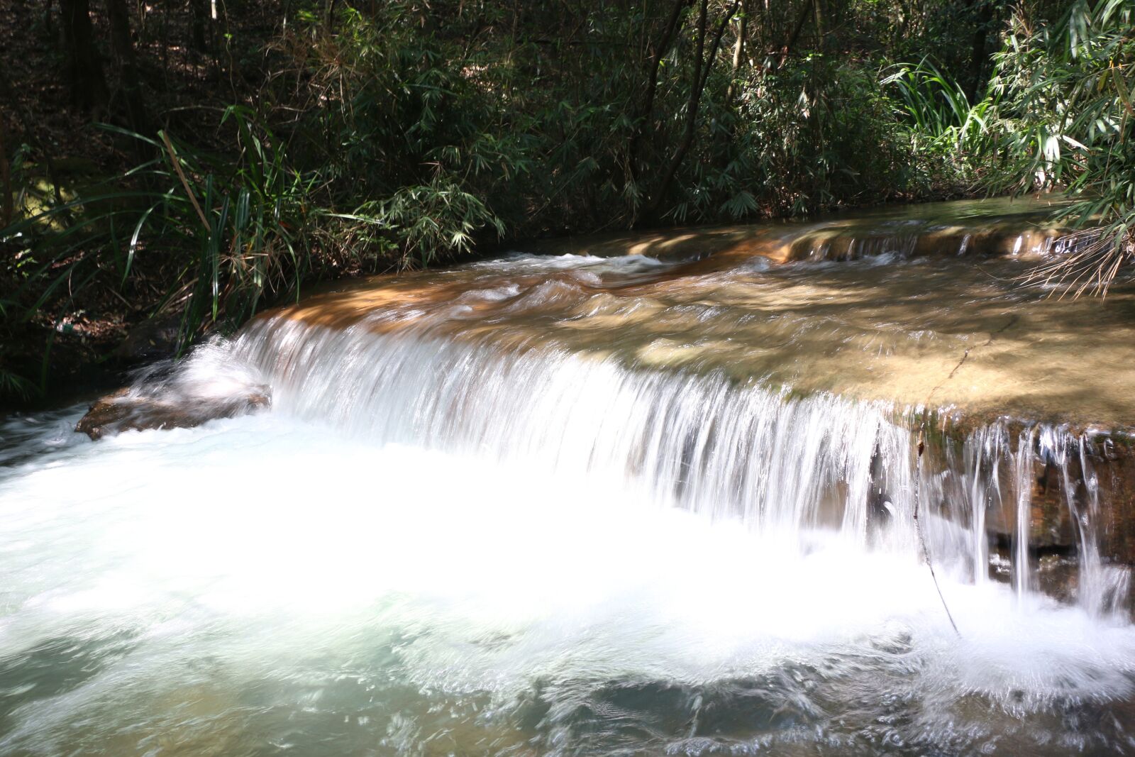 Canon EOS 70D sample photo. Mountain, water, tree photography