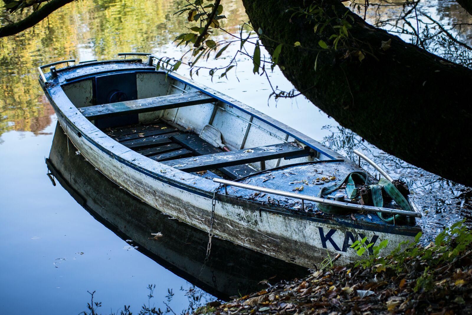 Samsung NX300M sample photo. Boat, kahn, rowing boat photography